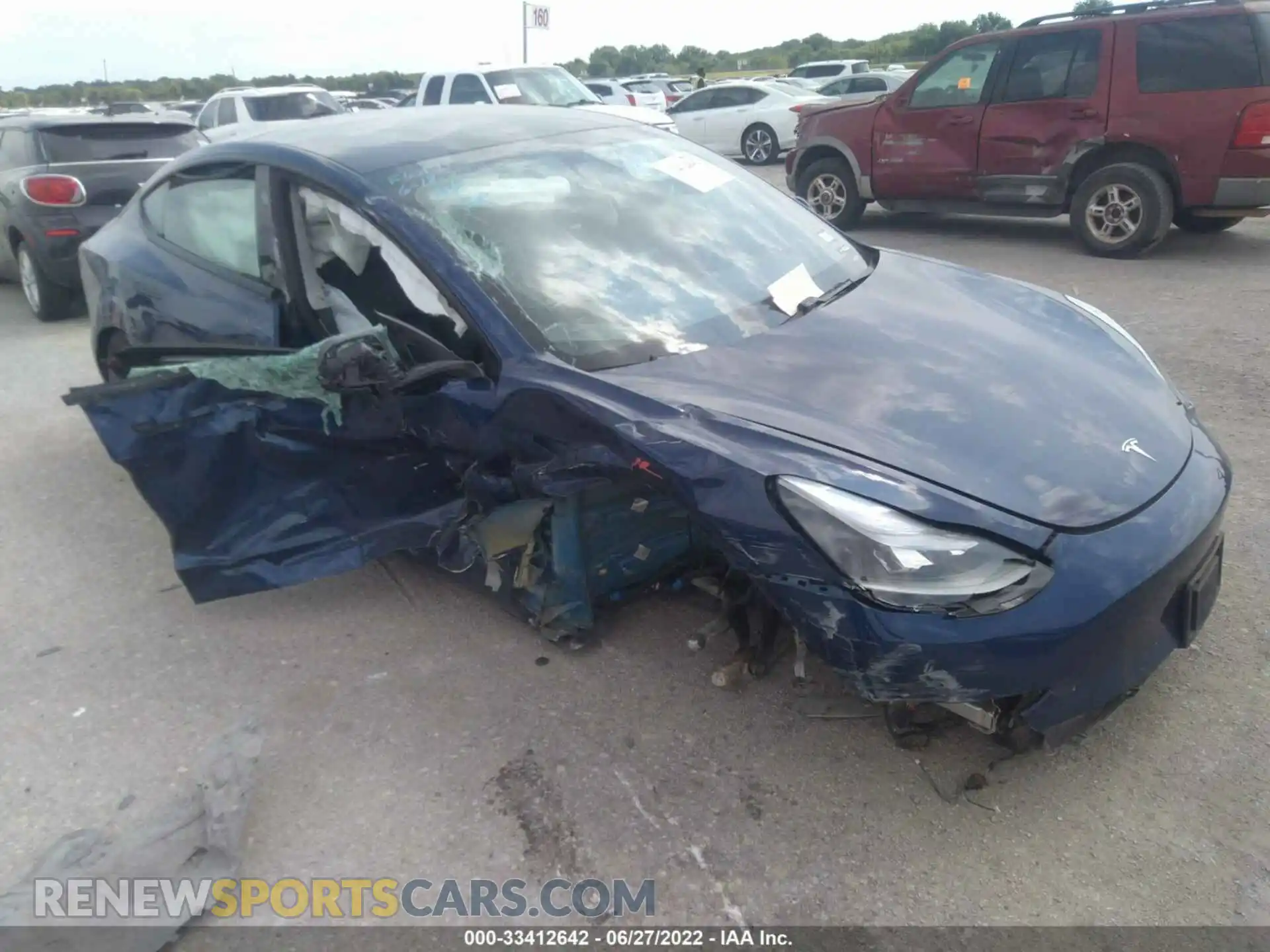 1 Photograph of a damaged car 5YJ3E1EB9MF054855 TESLA MODEL 3 2021