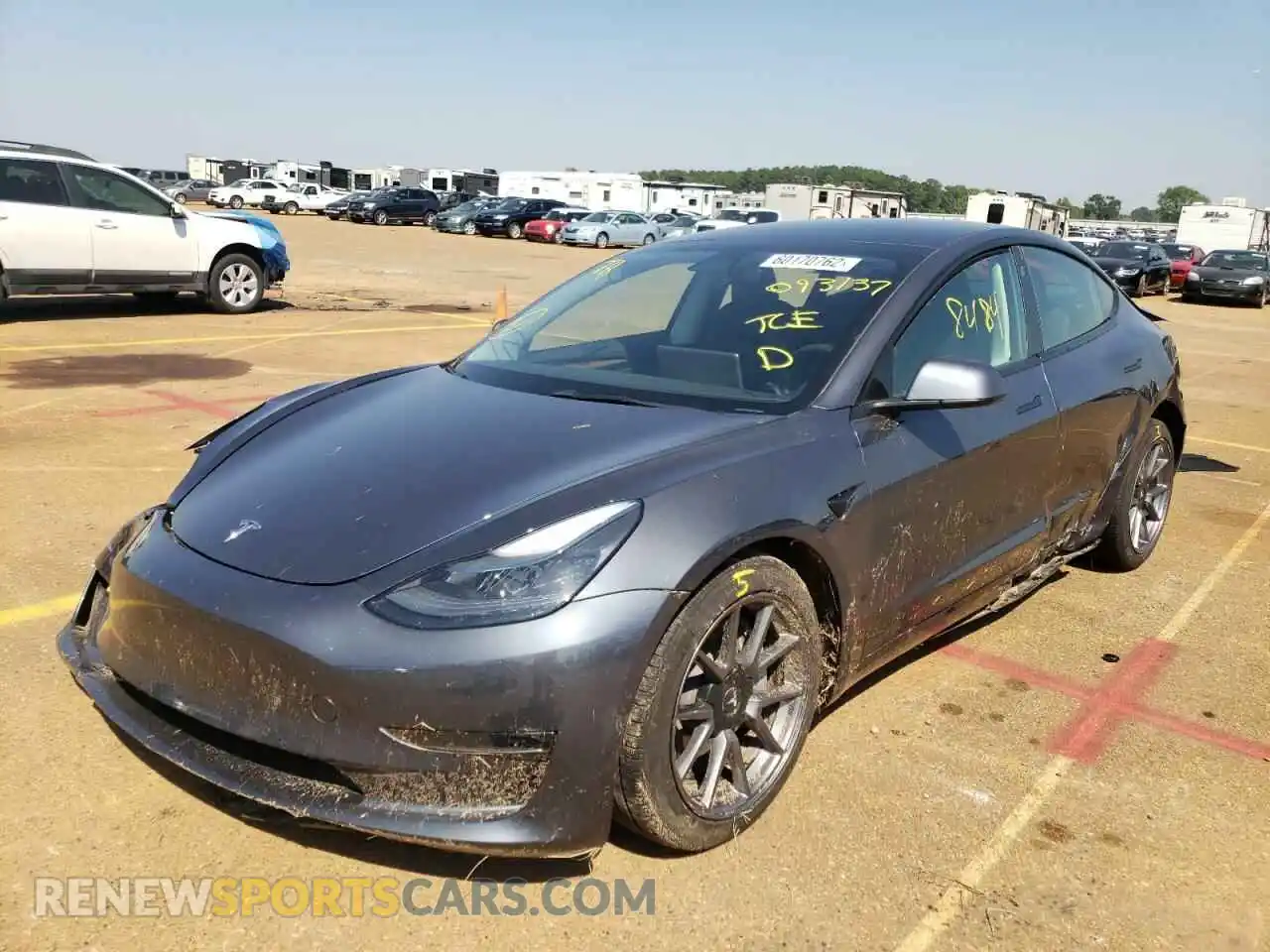 2 Photograph of a damaged car 5YJ3E1EB9MF093137 TESLA MODEL 3 2021