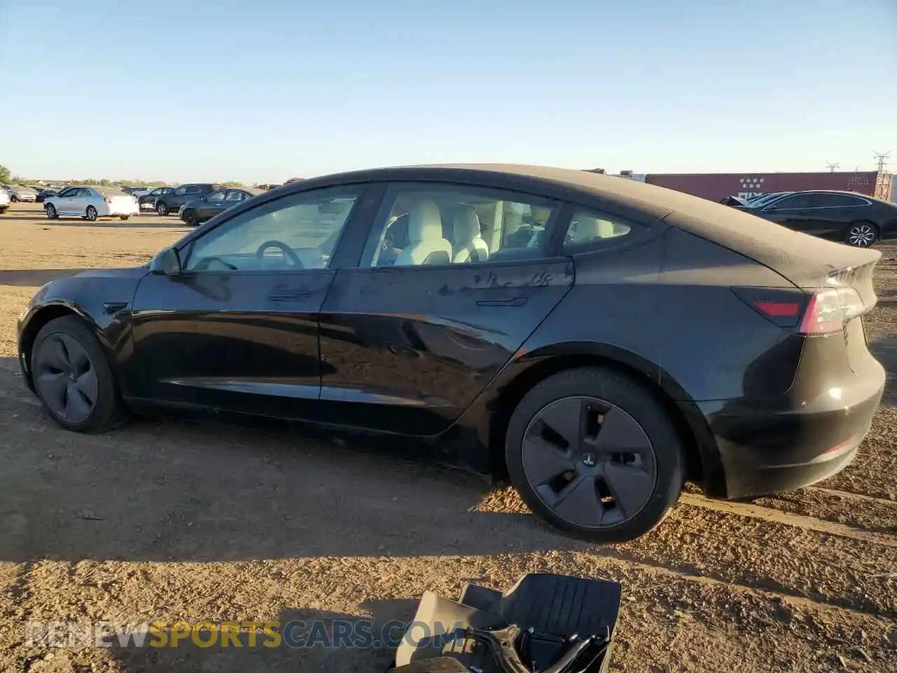 2 Photograph of a damaged car 5YJ3E1EB9MF918058 TESLA MODEL 3 2021