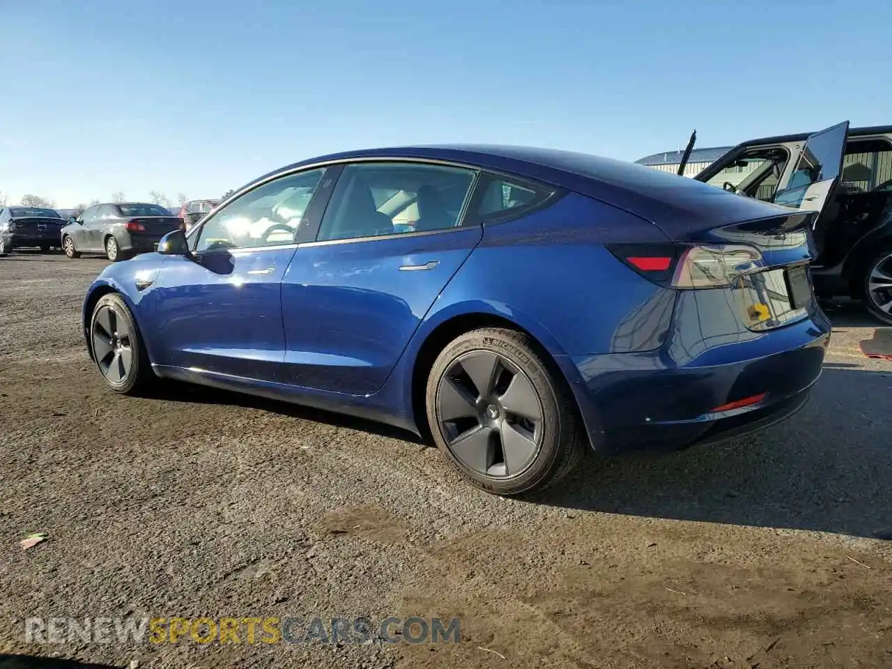 2 Photograph of a damaged car 5YJ3E1EB9MF923759 TESLA MODEL 3 2021