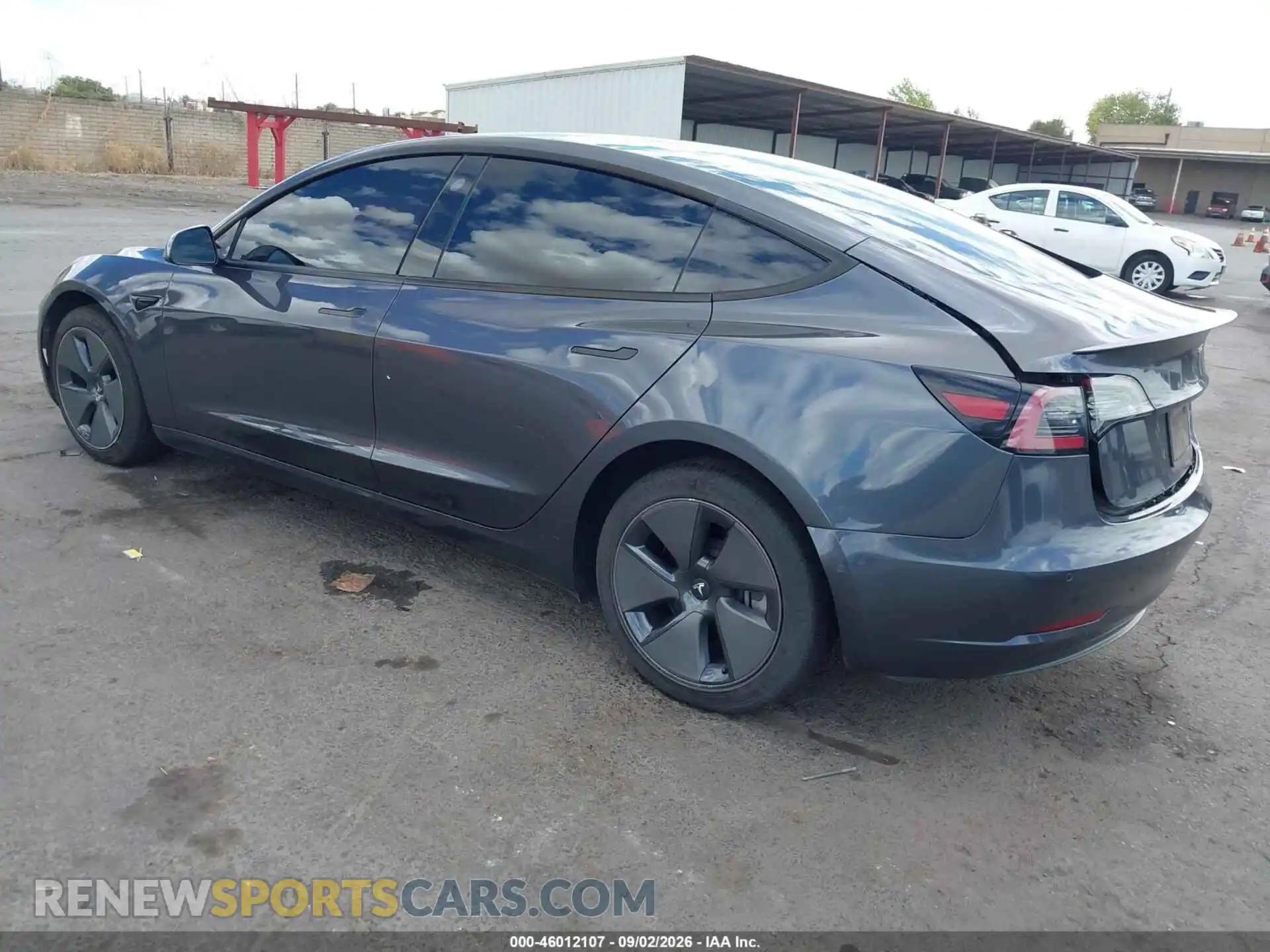 3 Photograph of a damaged car 5YJ3E1EB9MF978857 TESLA MODEL 3 2021
