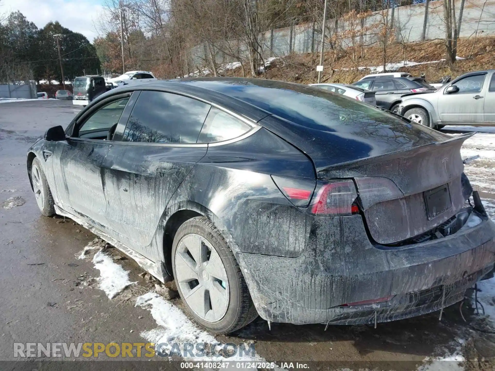 3 Photograph of a damaged car 5YJ3E1EB9MF993102 TESLA MODEL 3 2021