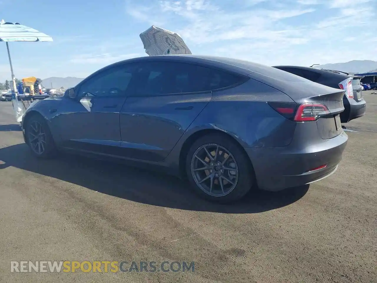 2 fotografías del automóvil dañado 5YJ3E1EBXMF090201 TESLA MODEL 3 2021