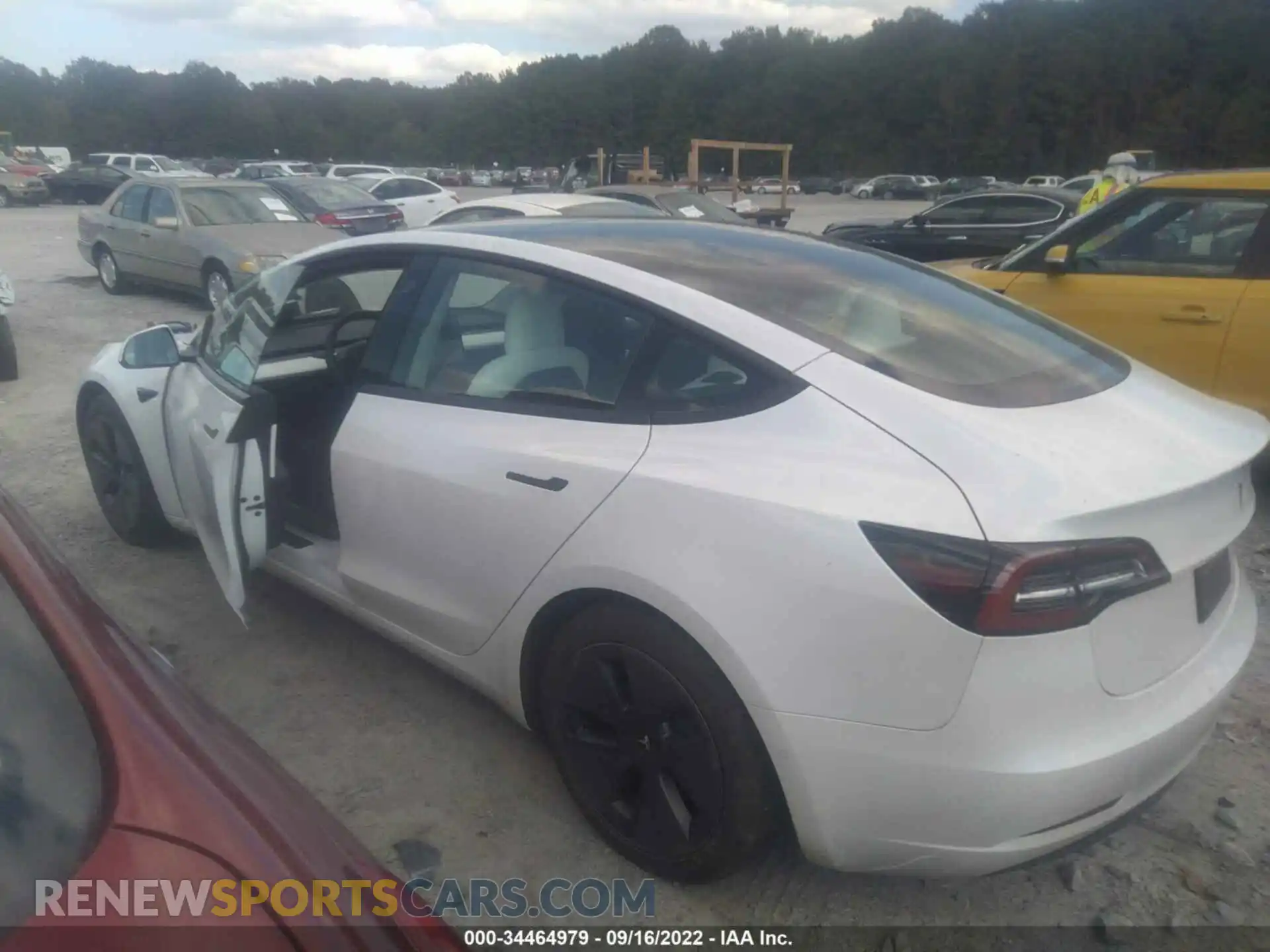 3 Фотография поврежденного автомобиля 5YJ3E1EBXMF903388 TESLA MODEL 3 2021