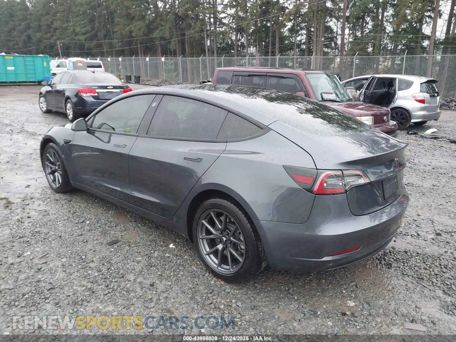 3 Photograph of a damaged car 5YJ3E1EBXMF928999 TESLA MODEL 3 2021
