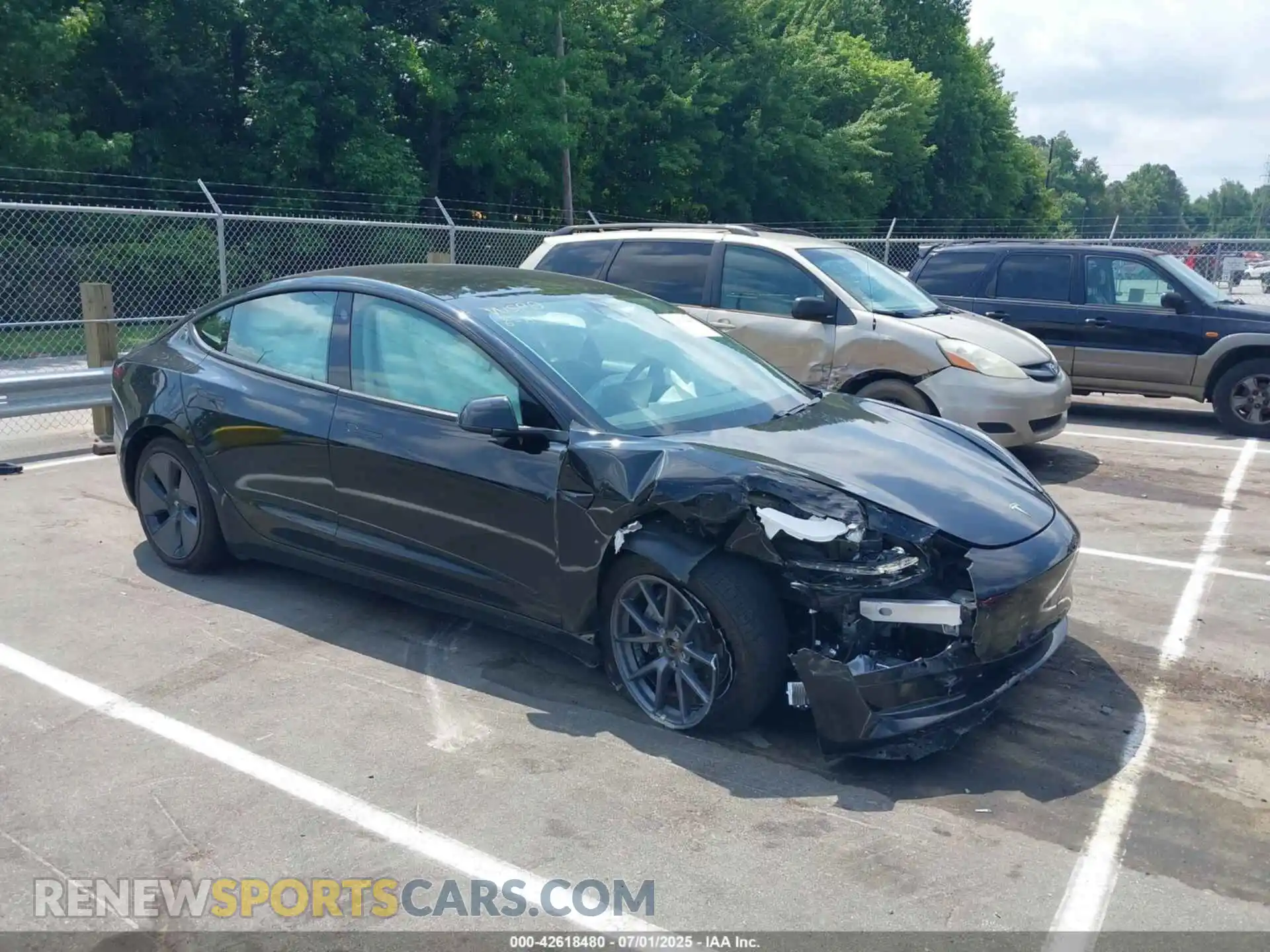 1 Photograph of a damaged car 5YJ3E1EBXMF960528 TESLA MODEL 3 2021