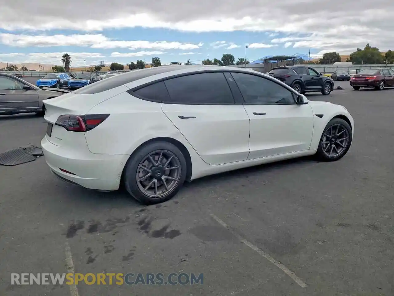 3 Photograph of a damaged car 5YJ3E1EBXMF995540 TESLA MODEL 3 2021