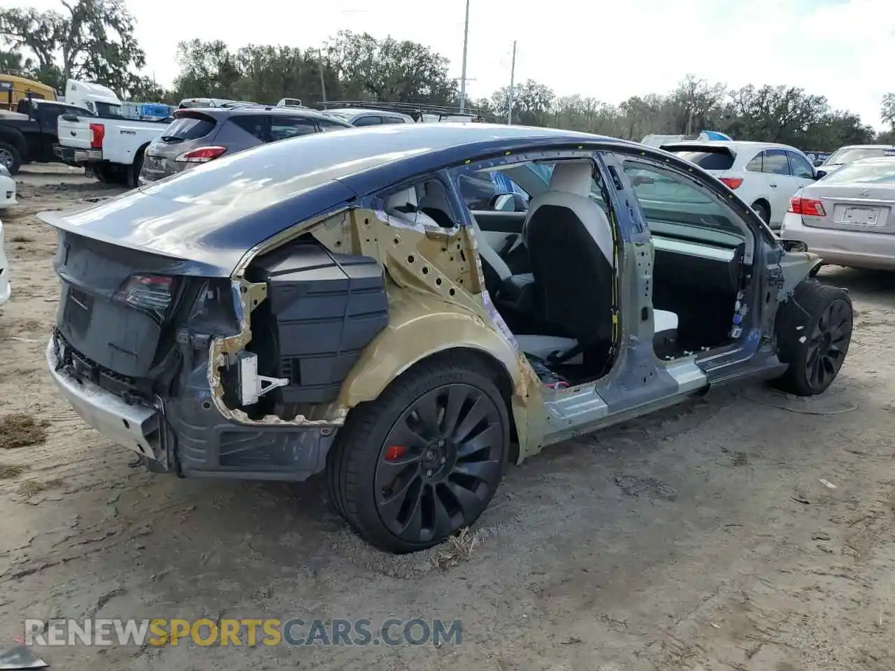 3 Photograph of a damaged car 5YJ3E1EC2MF913549 TESLA MODEL 3 2021