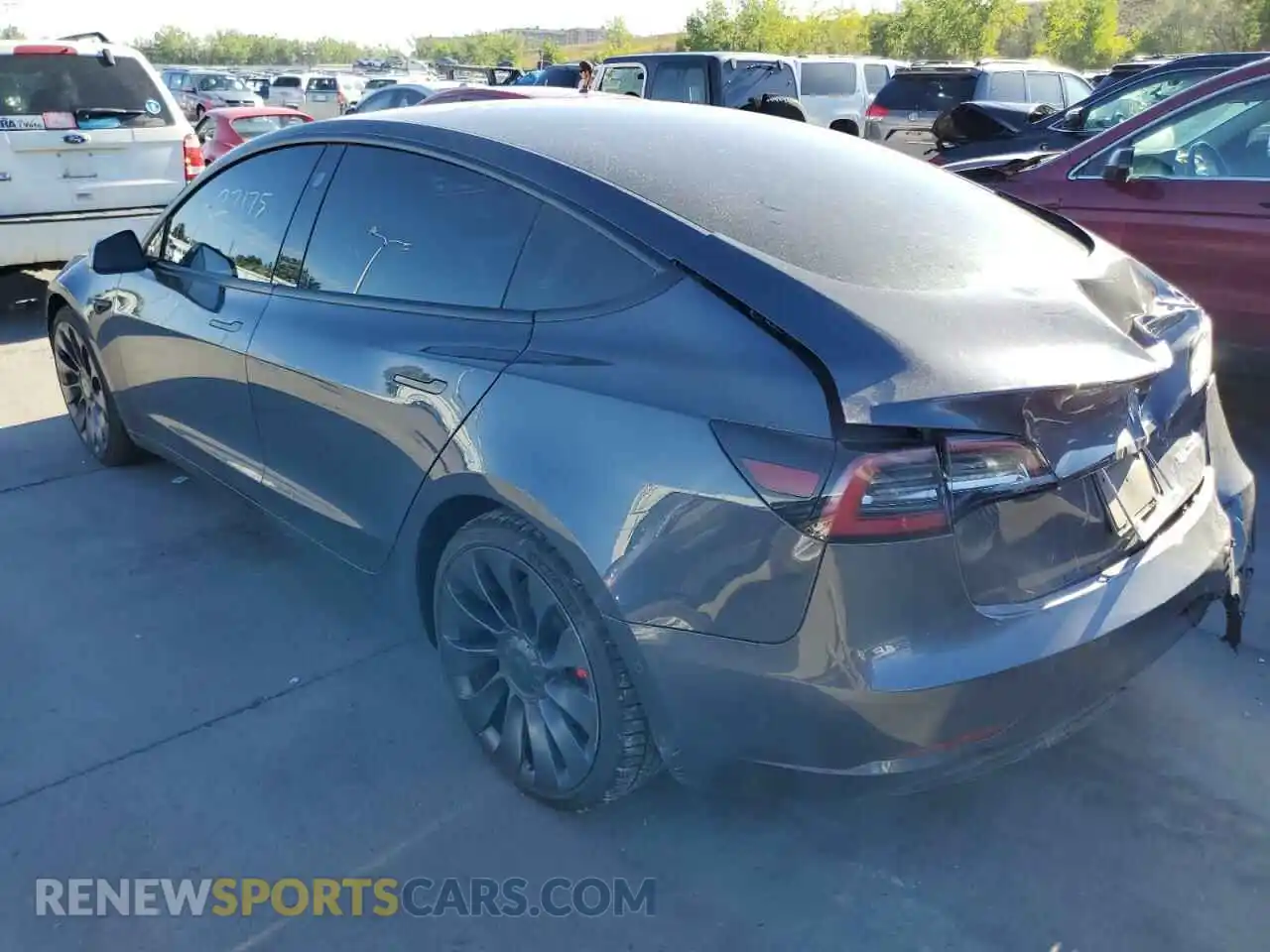 3 Photograph of a damaged car 5YJ3E1EC2MF975565 TESLA MODEL 3 2021