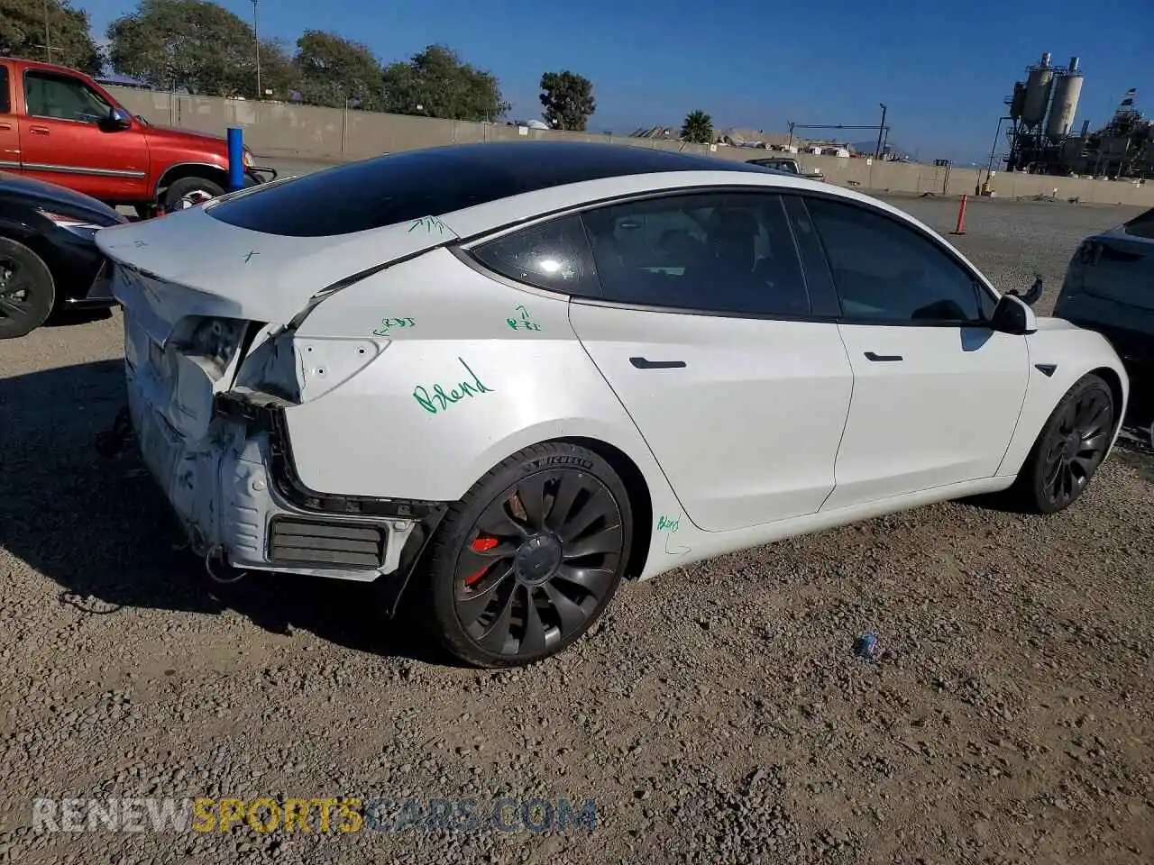 3 fotografías del automóvil dañado 5YJ3E1EC3MF000928 TESLA MODEL 3 2021