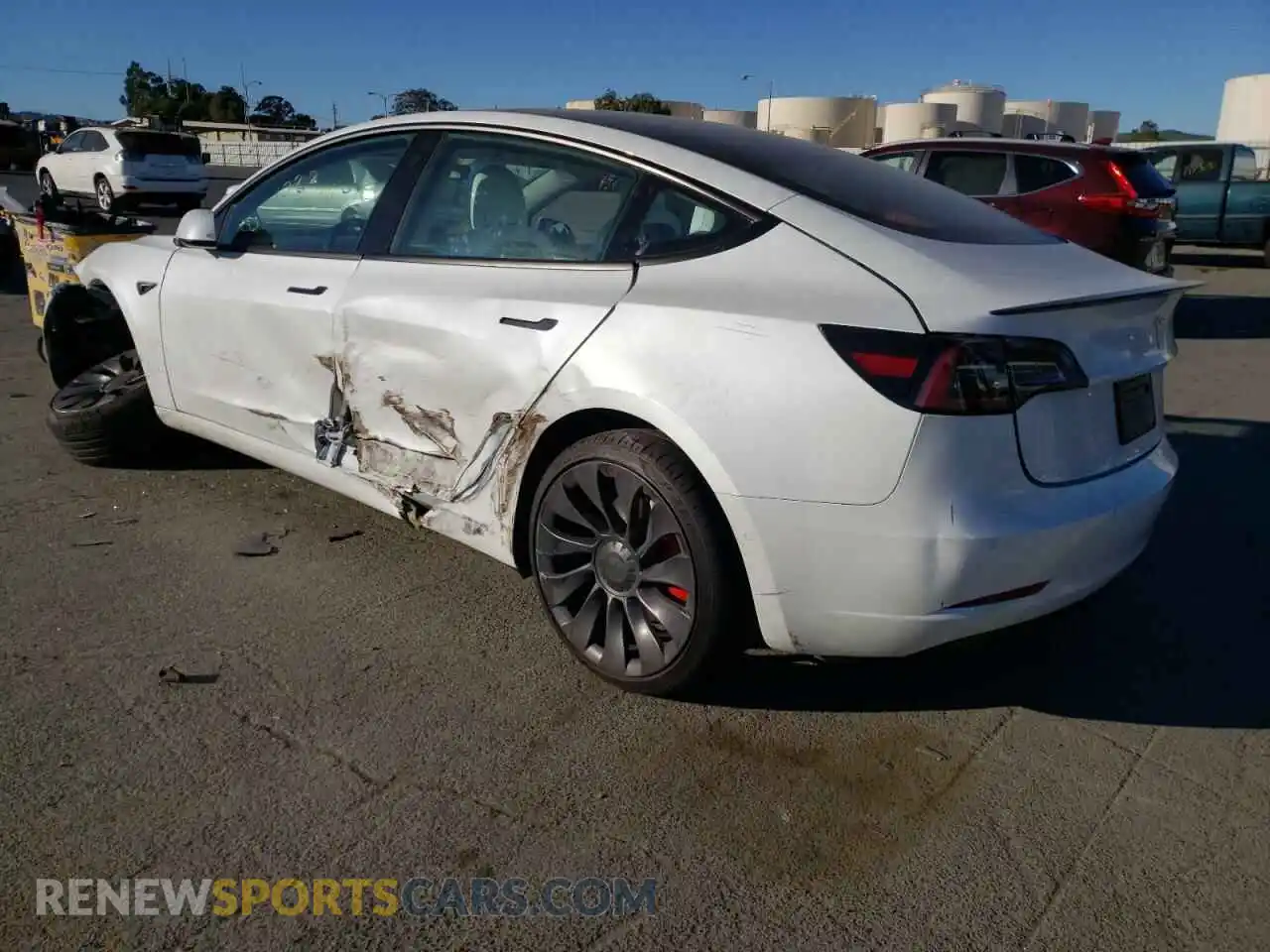 3 Photograph of a damaged car 5YJ3E1EC3MF020225 TESLA MODEL 3 2021