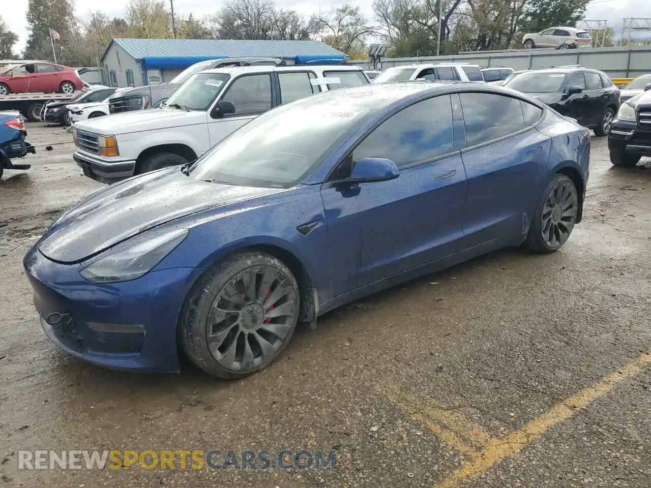 1 Photograph of a damaged car 5YJ3E1EC3MF995615 TESLA MODEL 3 2021
