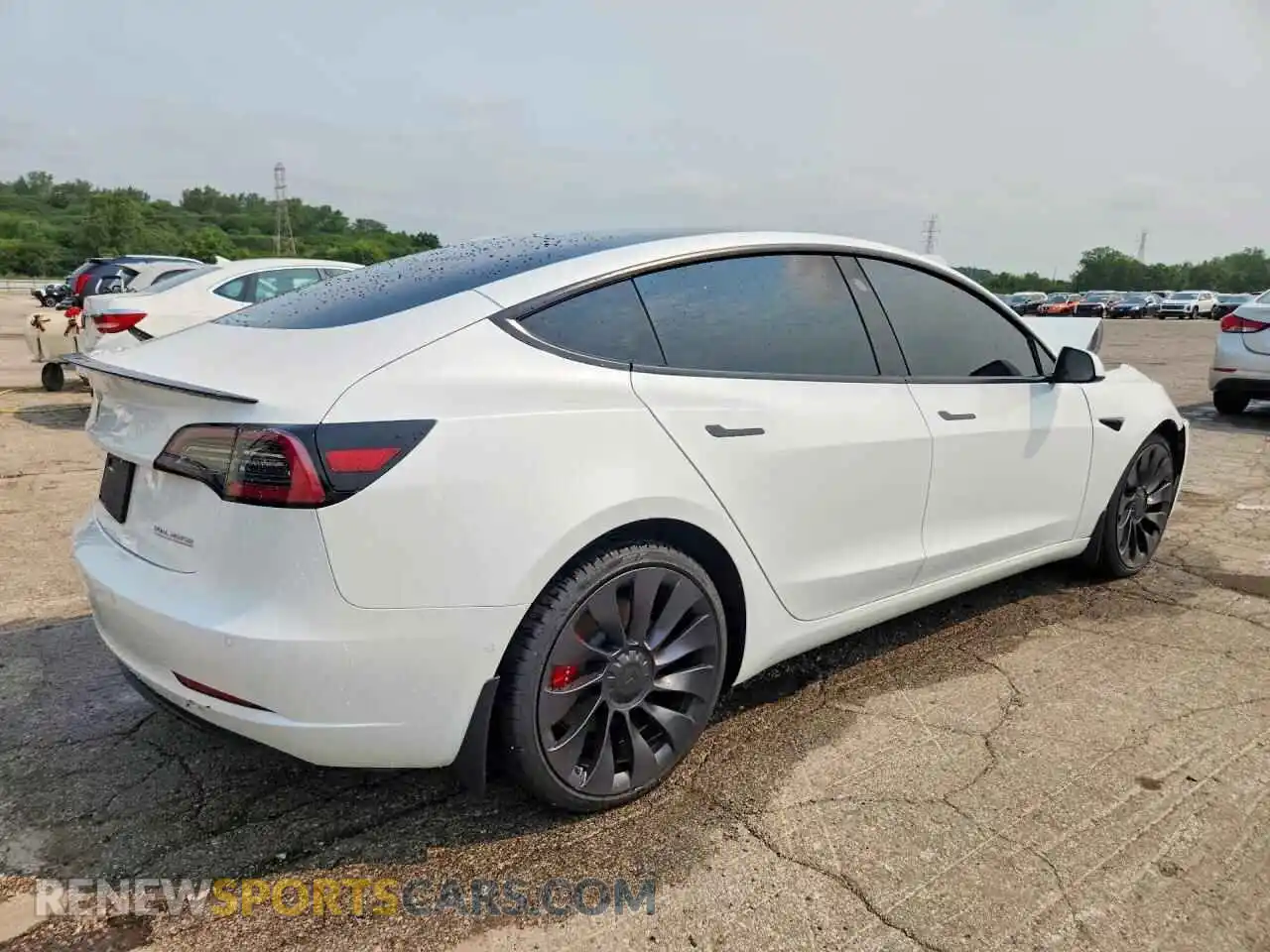 3 Photograph of a damaged car 5YJ3E1EC4MF030195 TESLA MODEL 3 2021