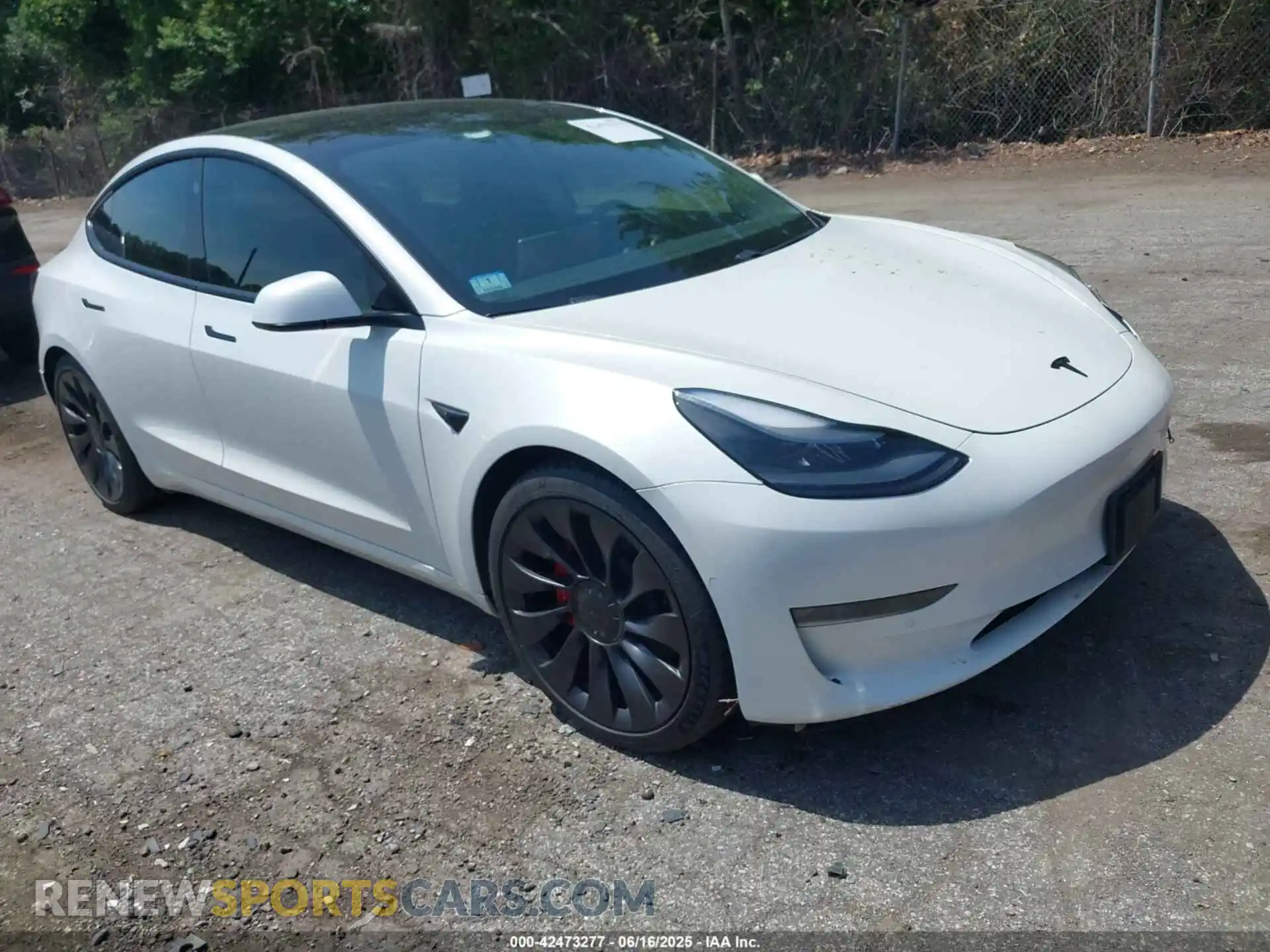 1 Photograph of a damaged car 5YJ3E1EC4MF044601 TESLA MODEL 3 2021