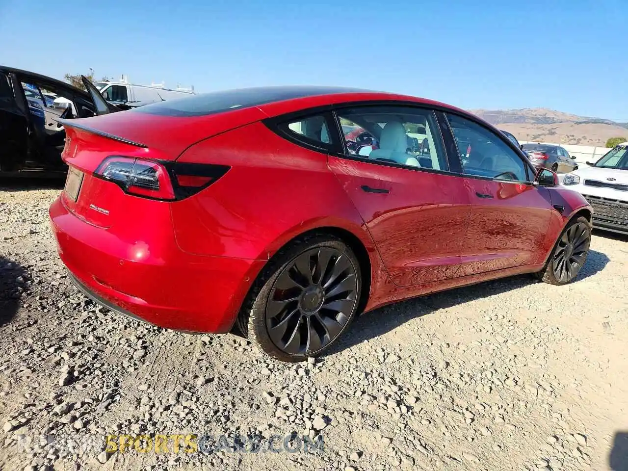 3 fotografías del automóvil dañado 5YJ3E1EC4MF936329 TESLA MODEL 3 2021