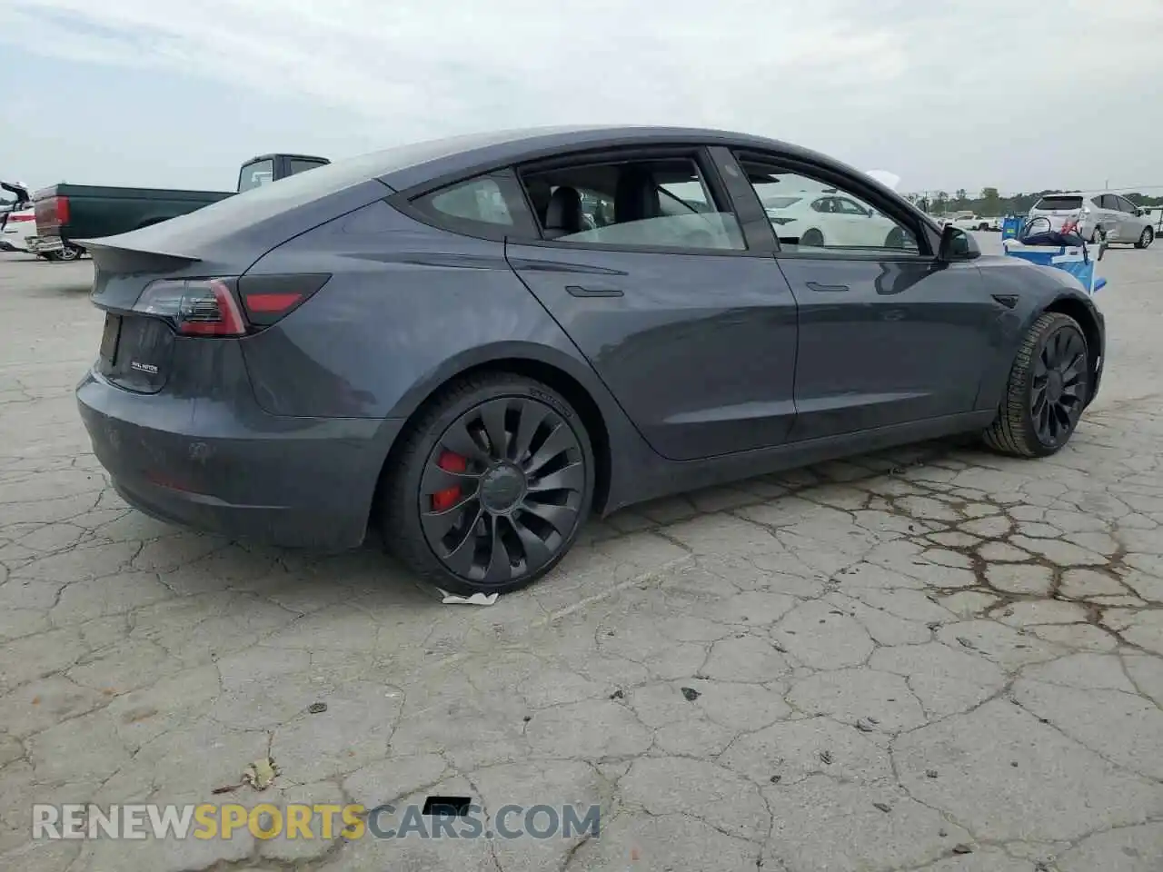 3 Photograph of a damaged car 5YJ3E1EC5MF064890 TESLA MODEL 3 2021
