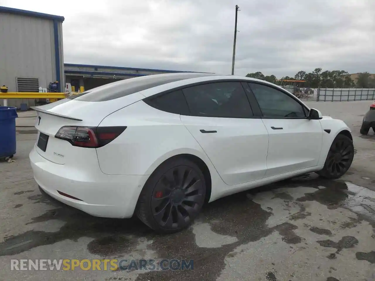 3 Photograph of a damaged car 5YJ3E1EC5MF914436 TESLA MODEL 3 2021
