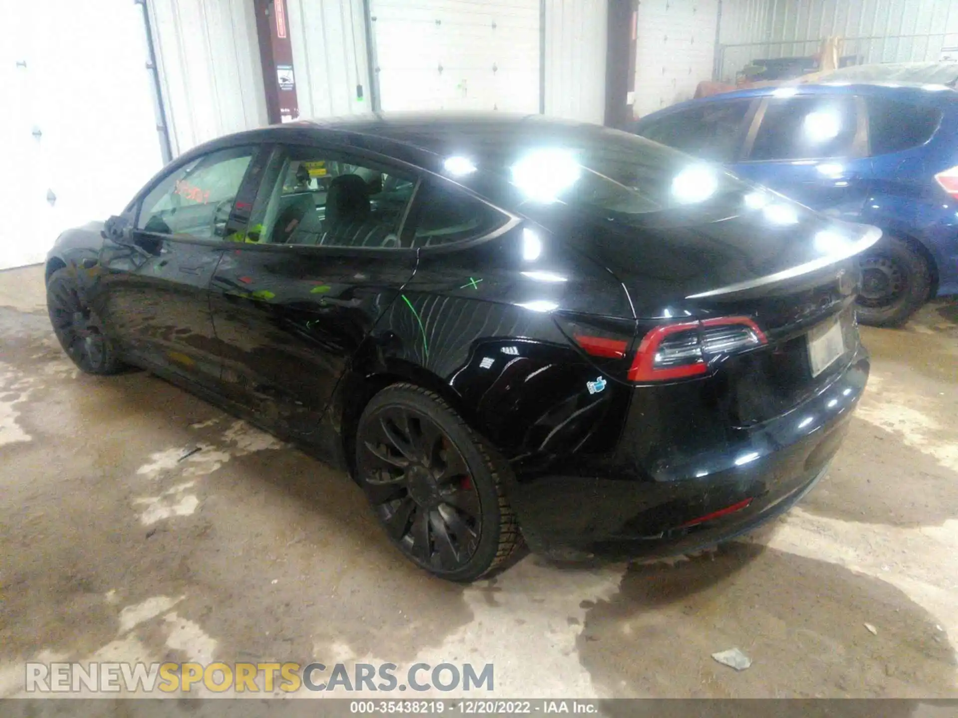3 Photograph of a damaged car 5YJ3E1EC7MF061103 TESLA MODEL 3 2021