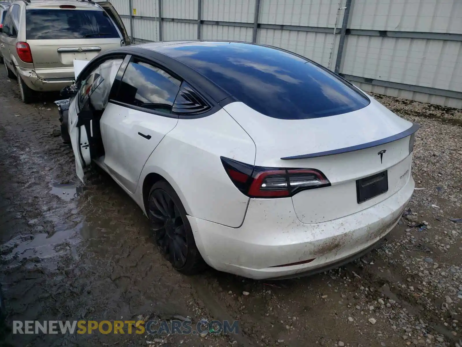 3 Photograph of a damaged car 5YJ3E1EC8MF919291 TESLA MODEL 3 2021