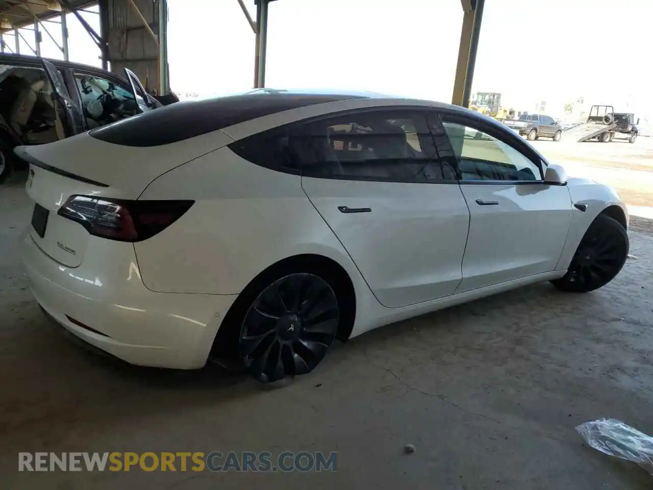 3 Photograph of a damaged car 5YJ3E1EC9MF062673 TESLA MODEL 3 2021