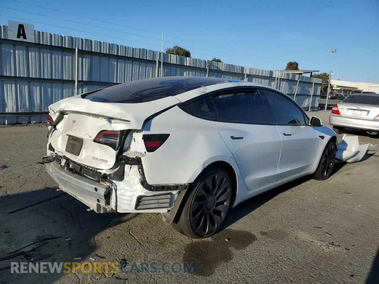 3 Photograph of a damaged car 5YJ3E1EC9MF875334 TESLA MODEL 3 2021