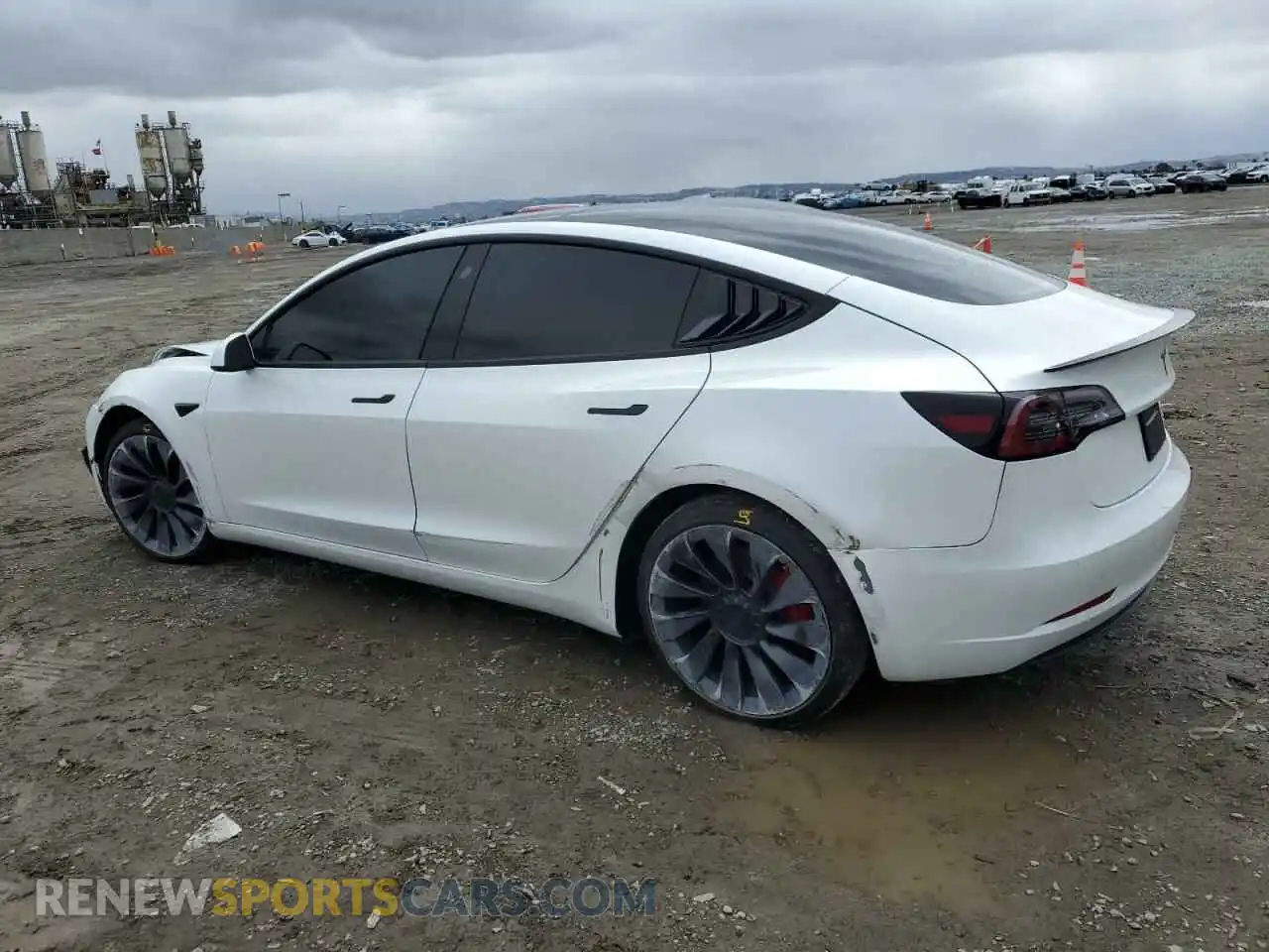 2 Photograph of a damaged car 5YJ3E1EC9MF935905 TESLA MODEL 3 2021
