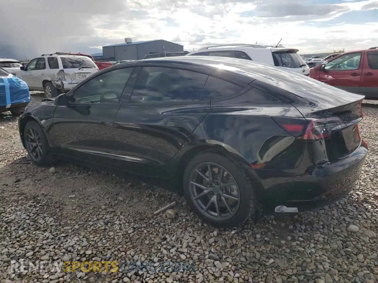 2 Photograph of a damaged car 5YJ3E1EA0NF162564 TESLA MODEL 3 2022