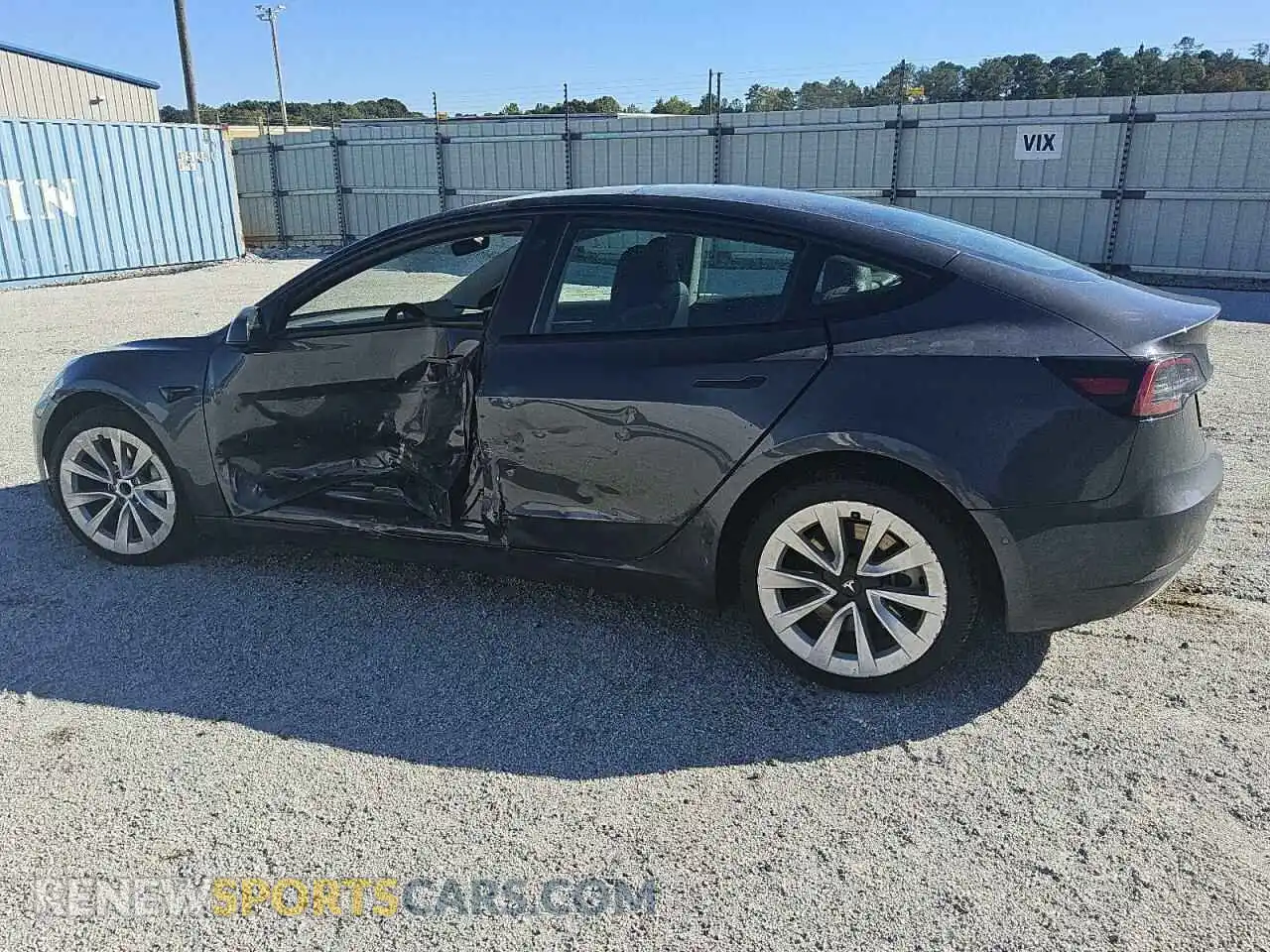 2 Photograph of a damaged car 5YJ3E1EA0NF286415 TESLA MODEL 3 2022