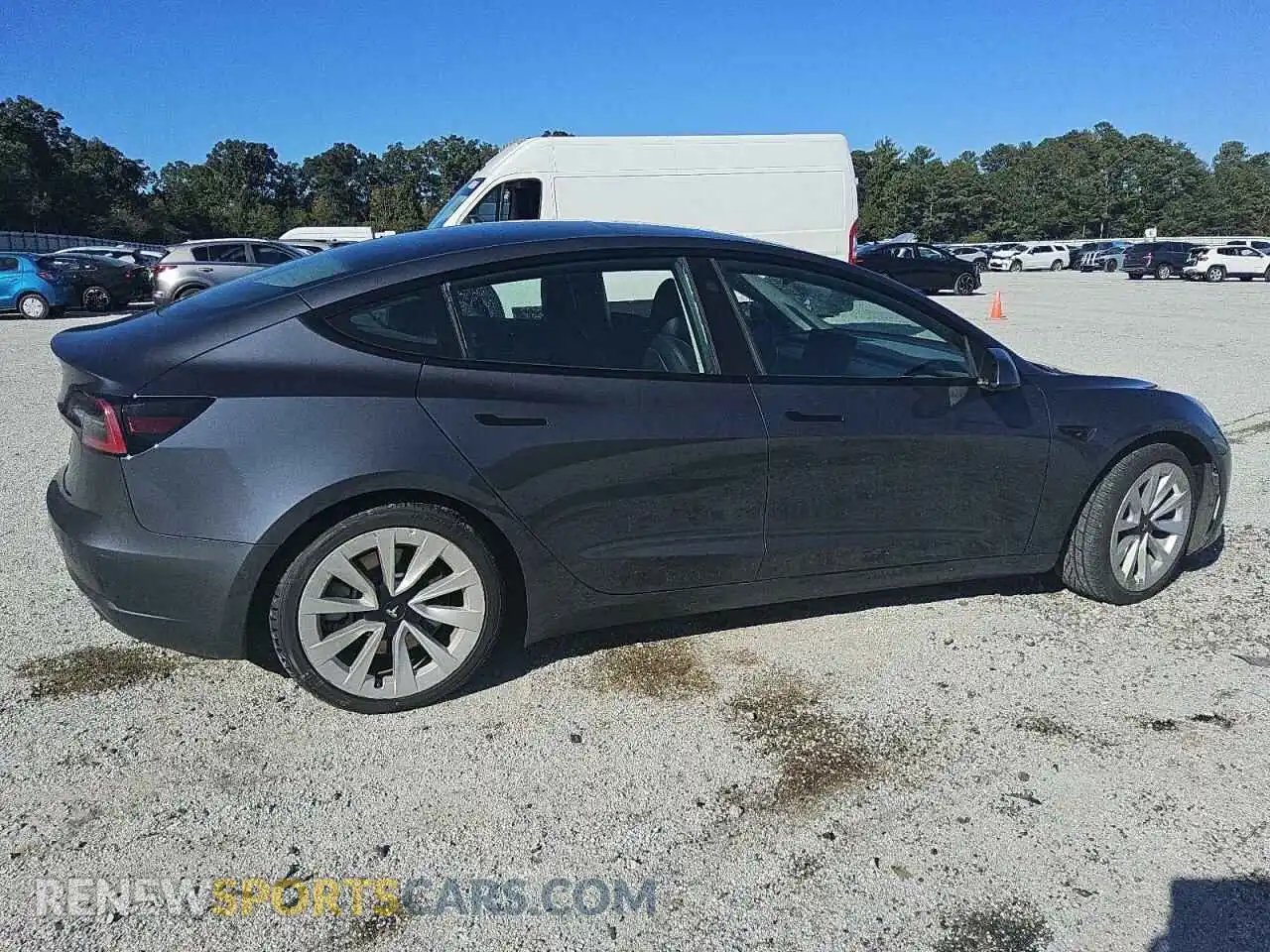 3 Photograph of a damaged car 5YJ3E1EA0NF286415 TESLA MODEL 3 2022