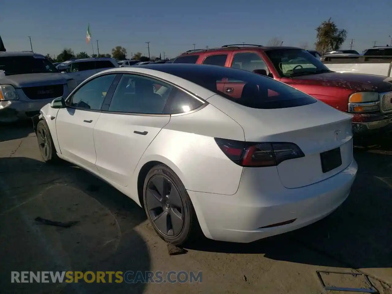 2 Photograph of a damaged car 5YJ3E1EA0NF291310 TESLA MODEL 3 2022