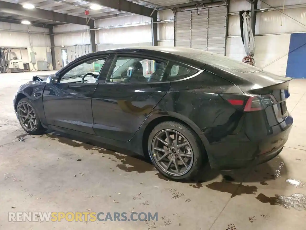 2 Photograph of a damaged car 5YJ3E1EA0NF369245 TESLA MODEL 3 2022