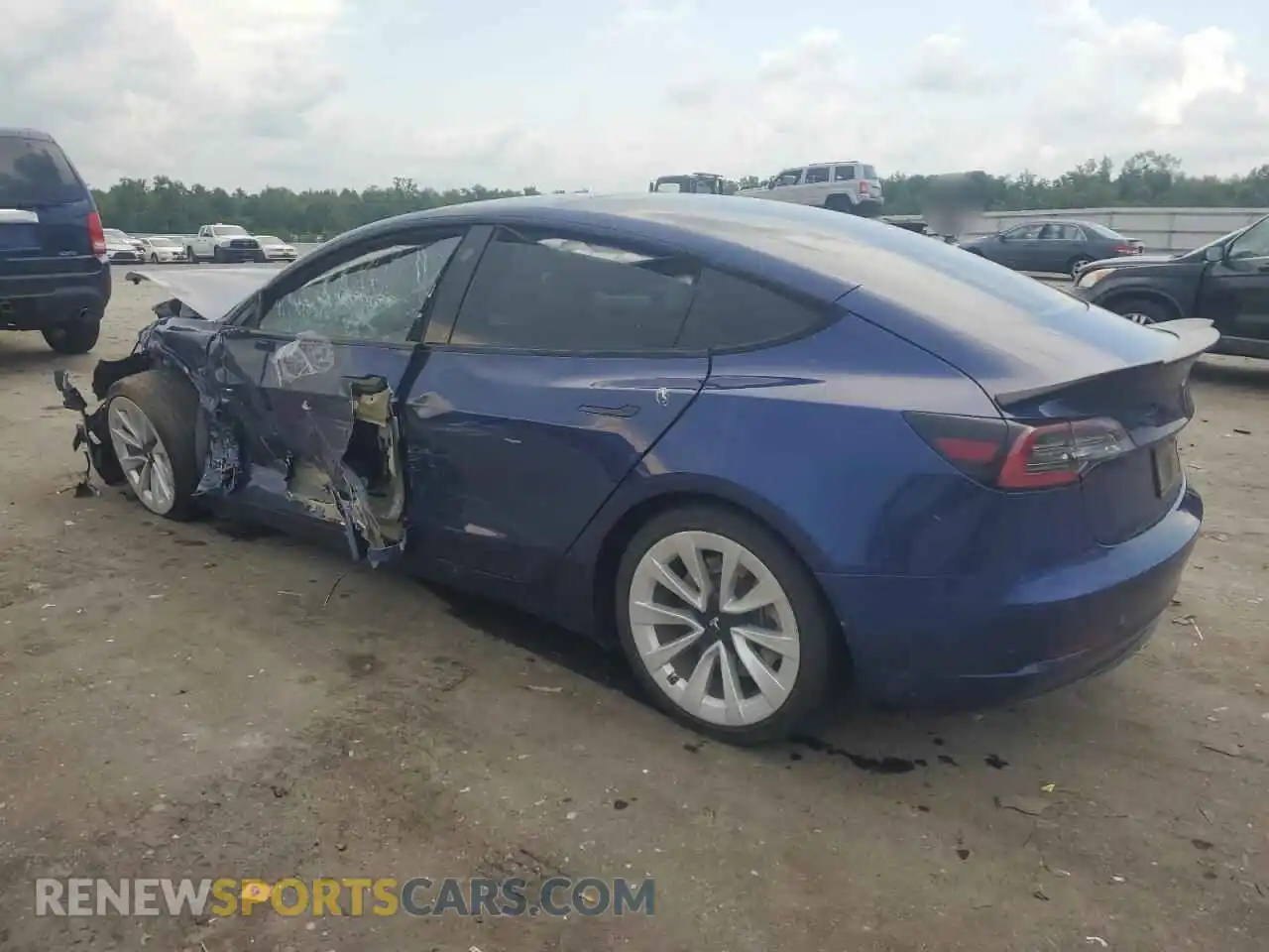 2 Photograph of a damaged car 5YJ3E1EA1NF190244 TESLA MODEL 3 2022