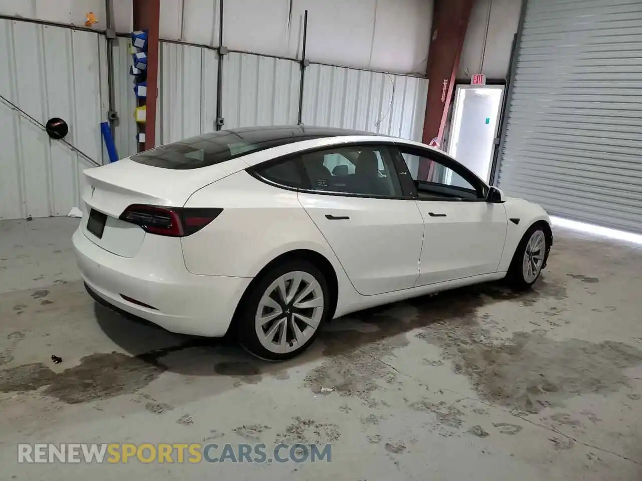 3 Photograph of a damaged car 5YJ3E1EA1NF288271 TESLA MODEL 3 2022