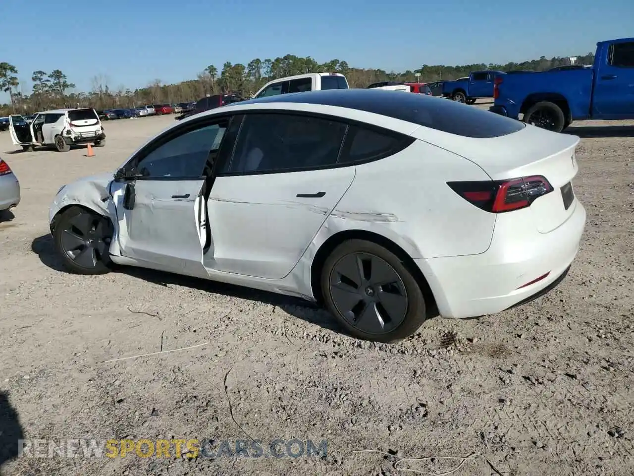 2 Photograph of a damaged car 5YJ3E1EA1NF314836 TESLA MODEL 3 2022