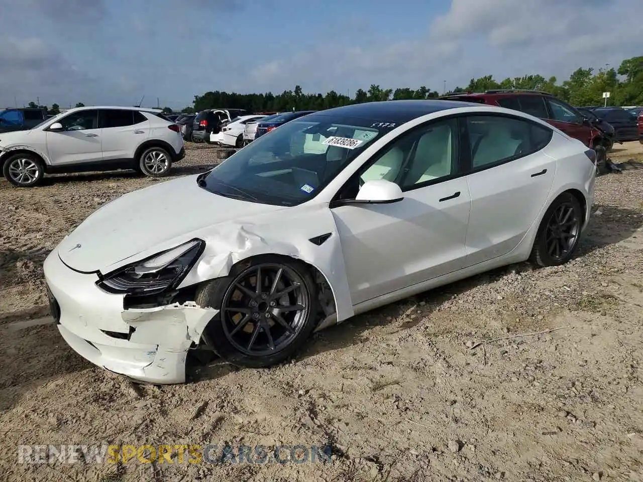 1 Photograph of a damaged car 5YJ3E1EA1NF315372 TESLA MODEL 3 2022