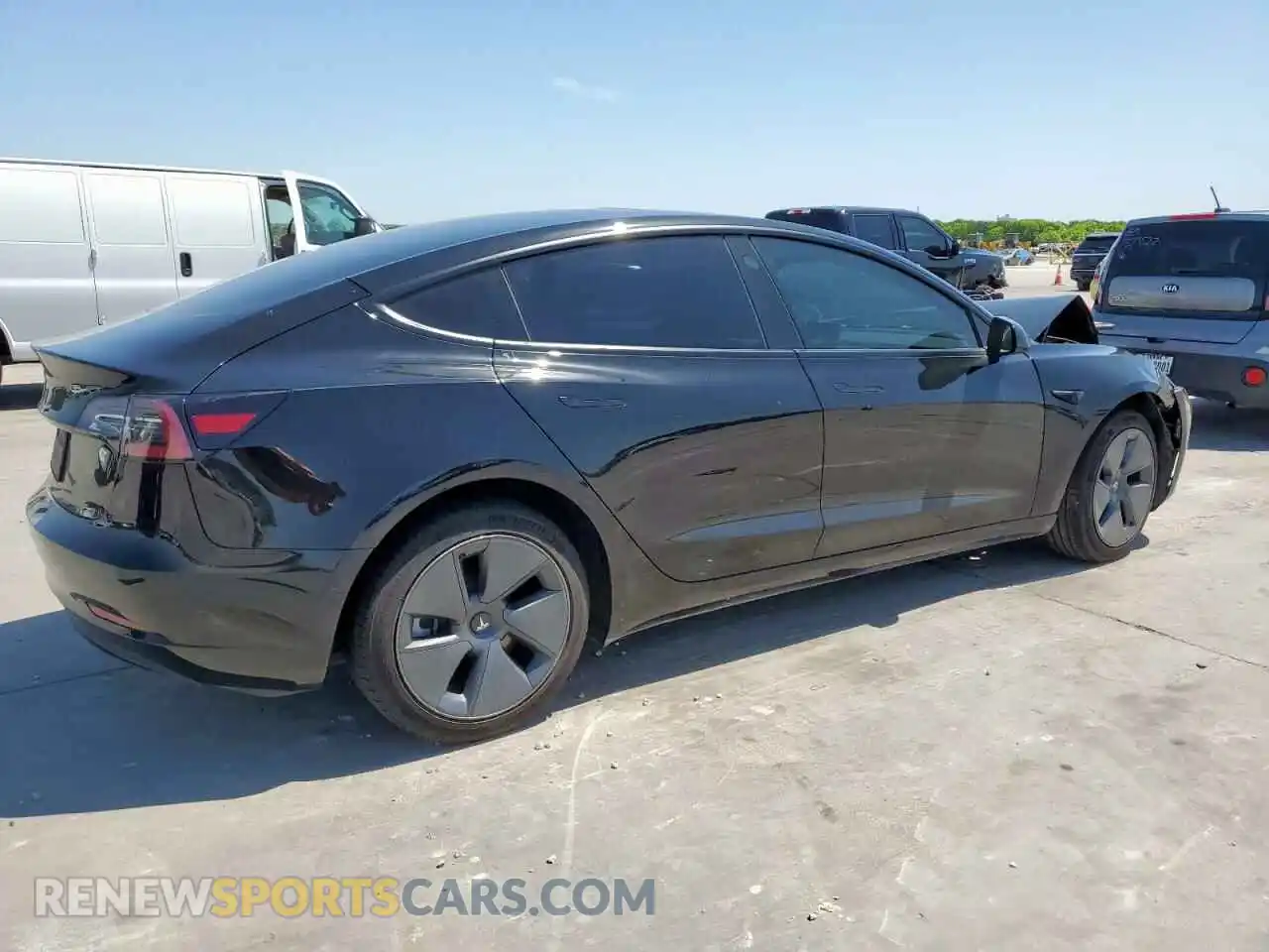 3 Photograph of a damaged car 5YJ3E1EA1NF315906 TESLA MODEL 3 2022