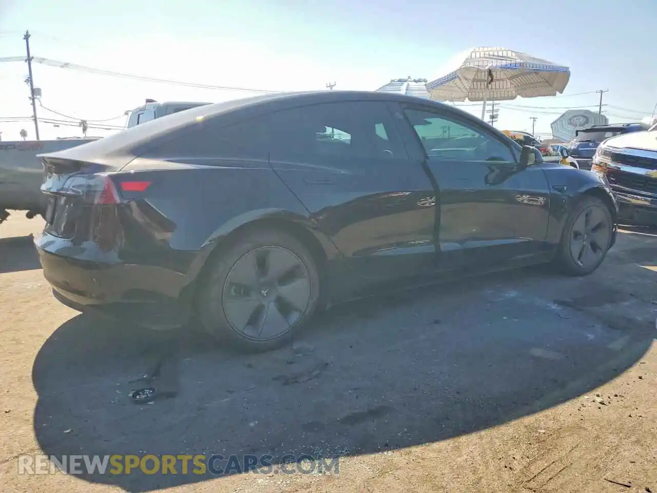 3 Photograph of a damaged car 5YJ3E1EA1NF353717 TESLA MODEL 3 2022