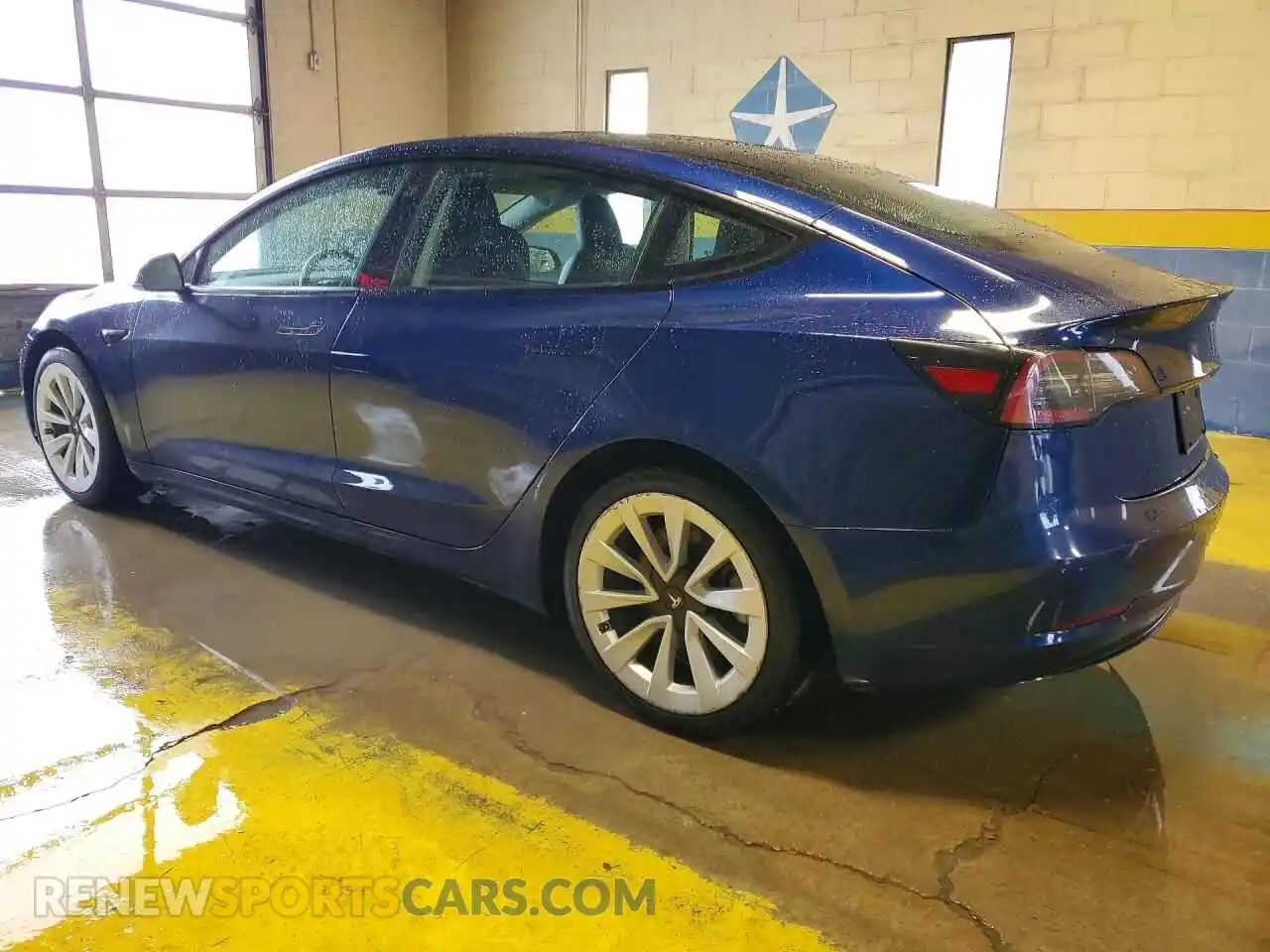 2 Photograph of a damaged car 5YJ3E1EA1NF372624 TESLA MODEL 3 2022