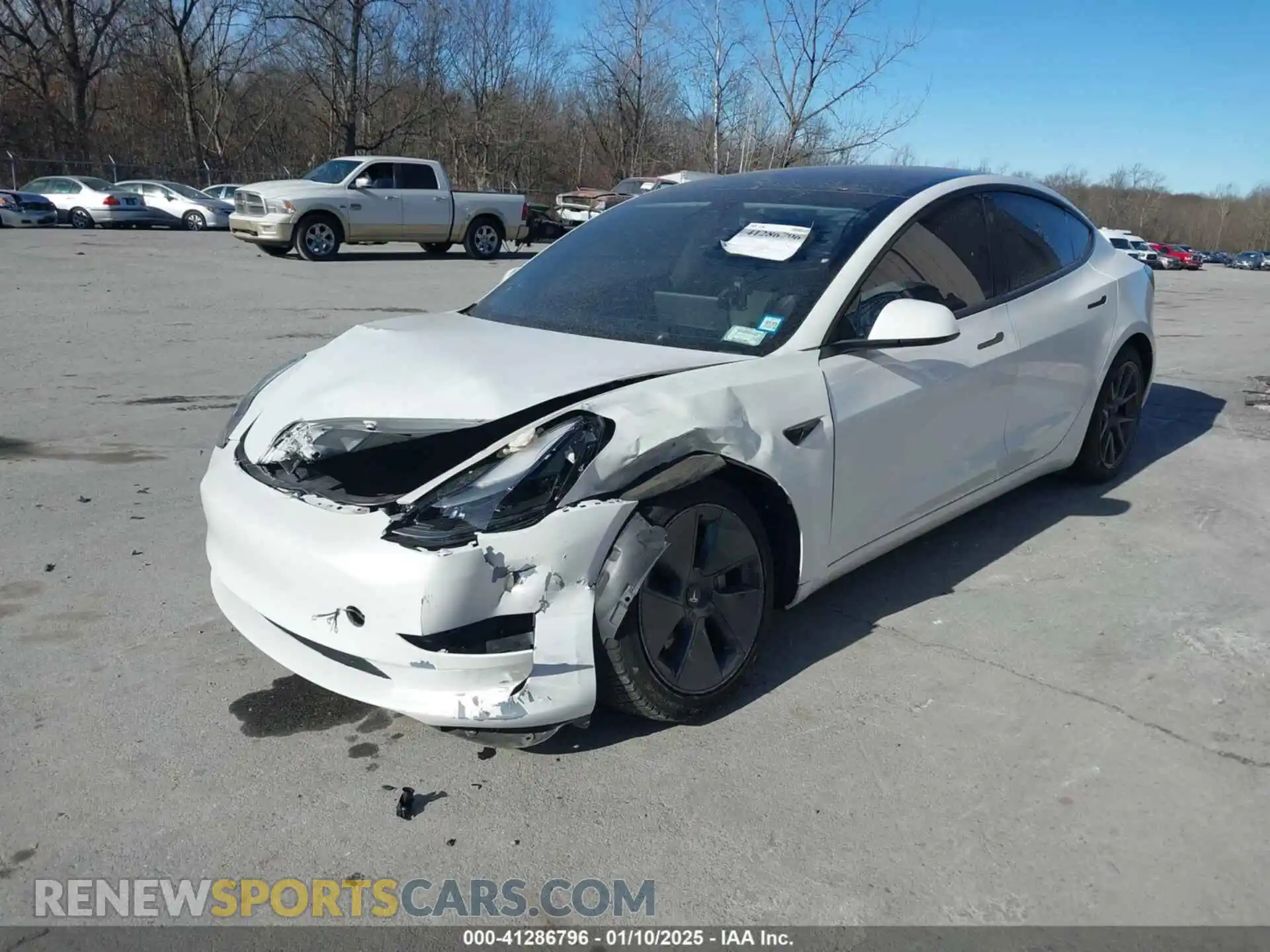 2 Photograph of a damaged car 5YJ3E1EA2NF154885 TESLA MODEL 3 2022