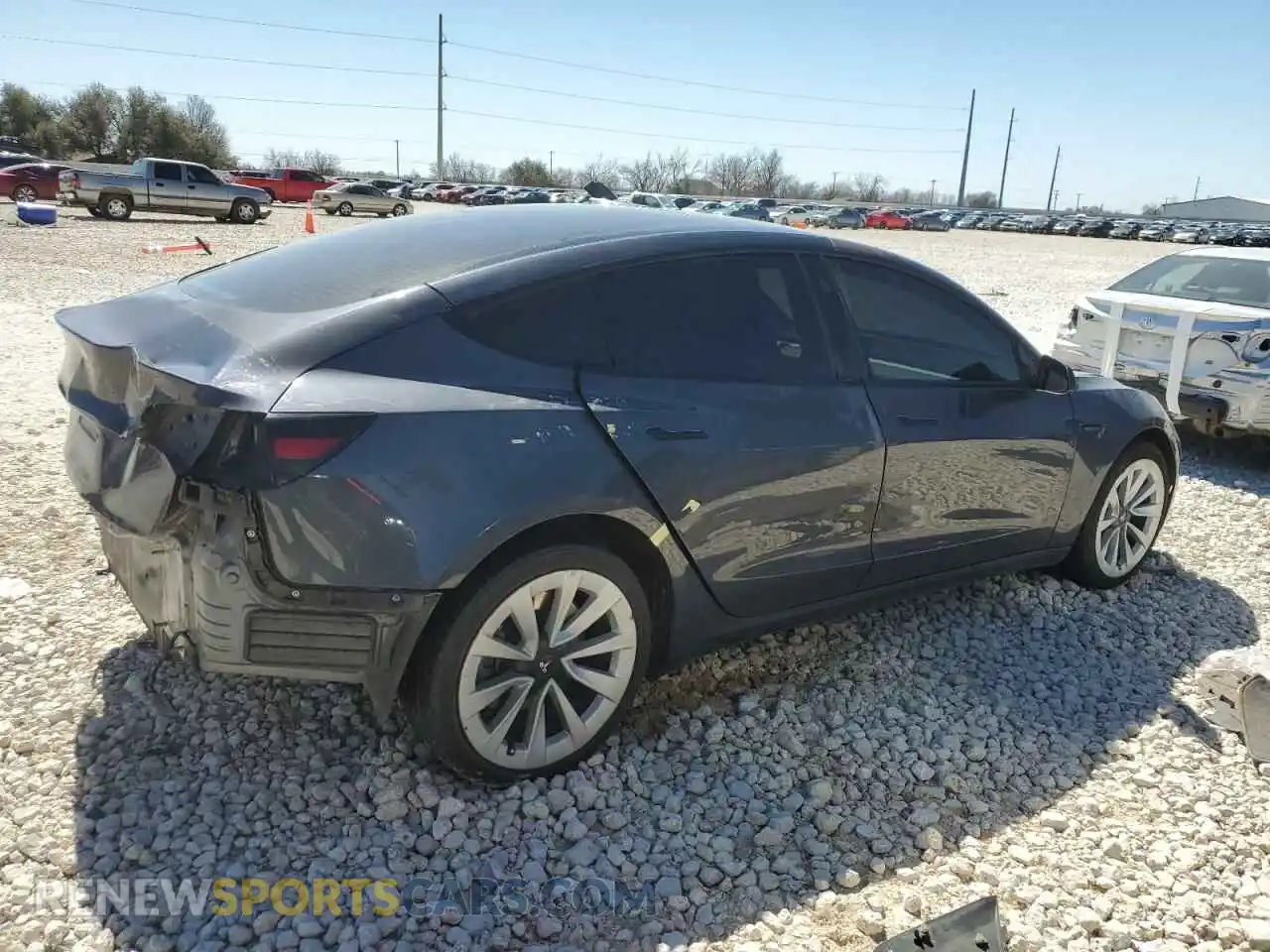 3 Photograph of a damaged car 5YJ3E1EA2NF188955 TESLA MODEL 3 2022