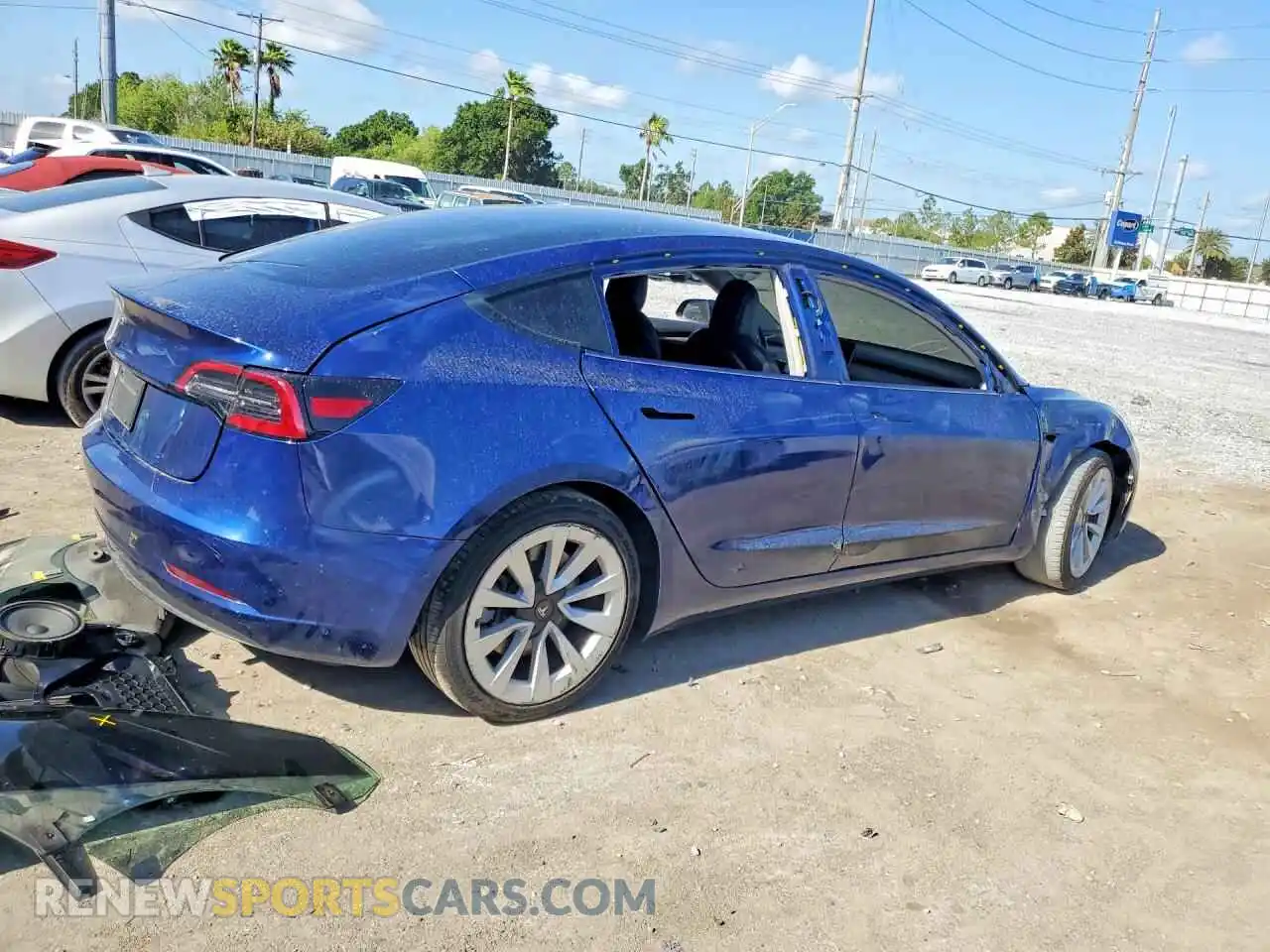 3 Photograph of a damaged car 5YJ3E1EA2NF190883 TESLA MODEL 3 2022