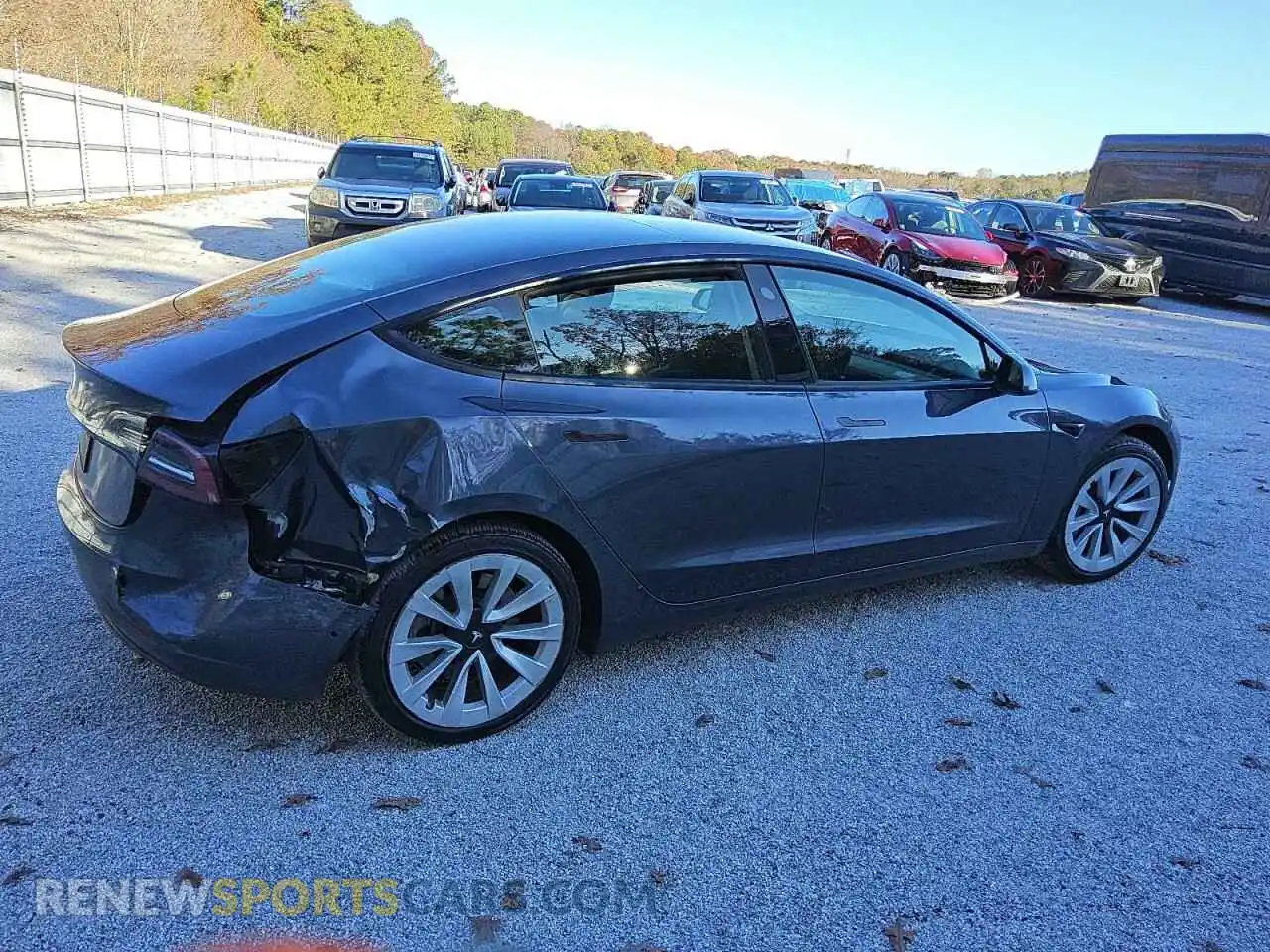 3 Photograph of a damaged car 5YJ3E1EA2NF285976 TESLA MODEL 3 2022