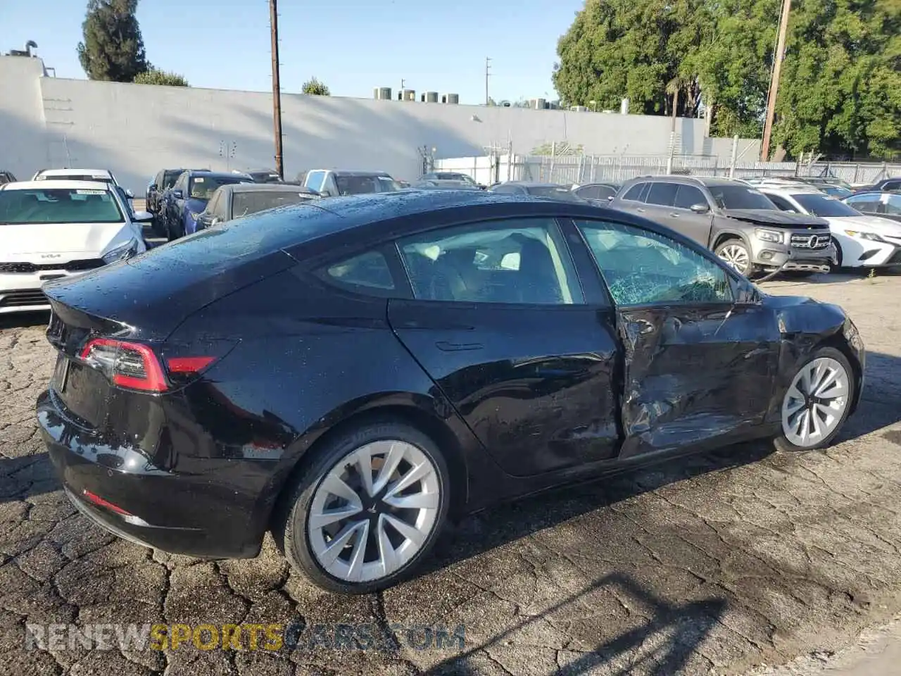 3 Photograph of a damaged car 5YJ3E1EA2NF288523 TESLA MODEL 3 2022