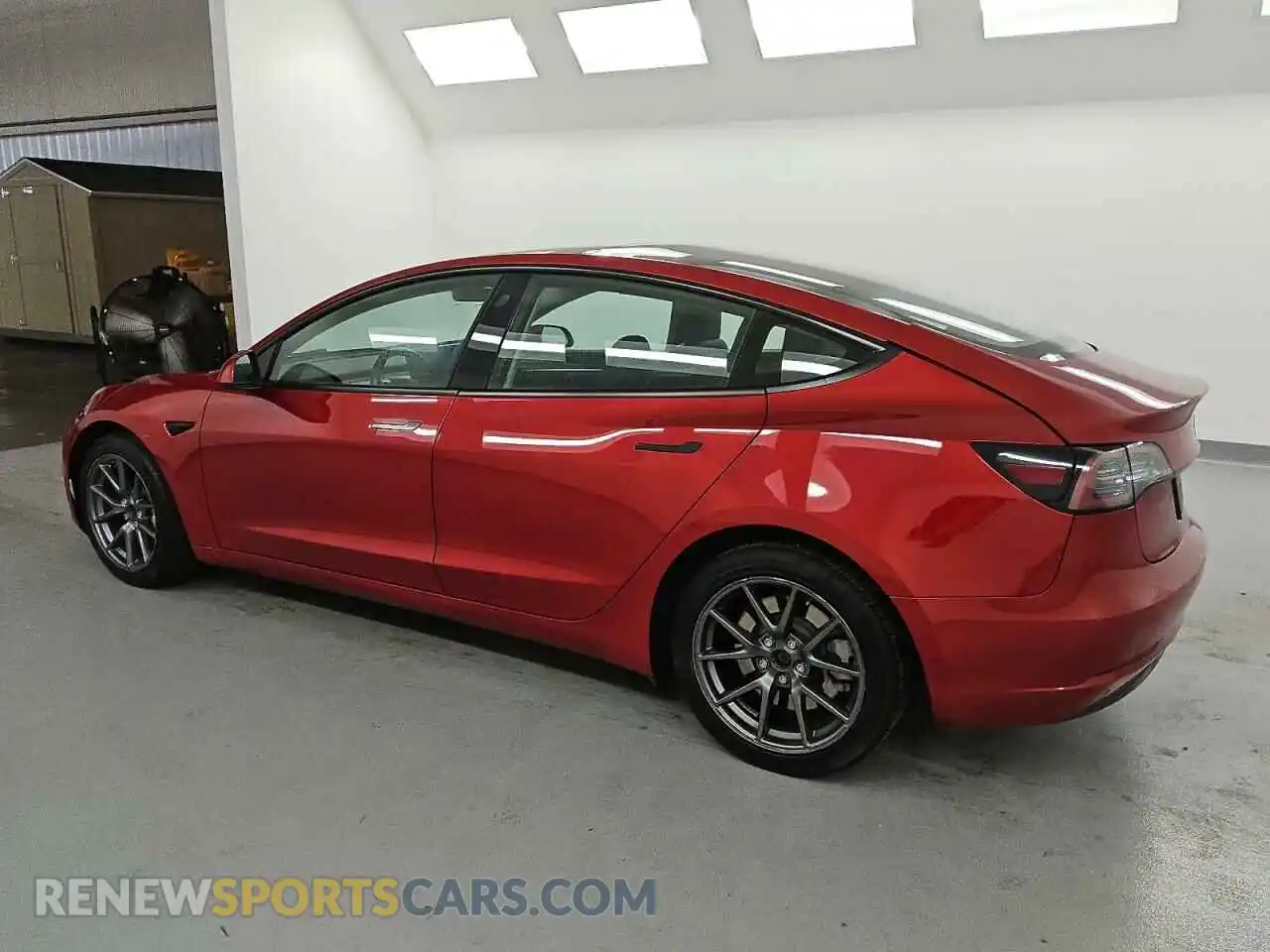 2 Photograph of a damaged car 5YJ3E1EA2NF291325 TESLA MODEL 3 2022