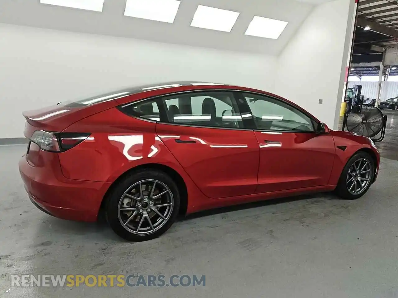 3 Photograph of a damaged car 5YJ3E1EA2NF291325 TESLA MODEL 3 2022