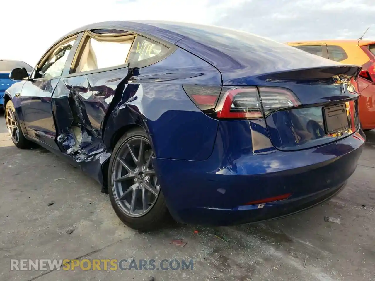 2 Photograph of a damaged car 5YJ3E1EA2NF304400 TESLA MODEL 3 2022