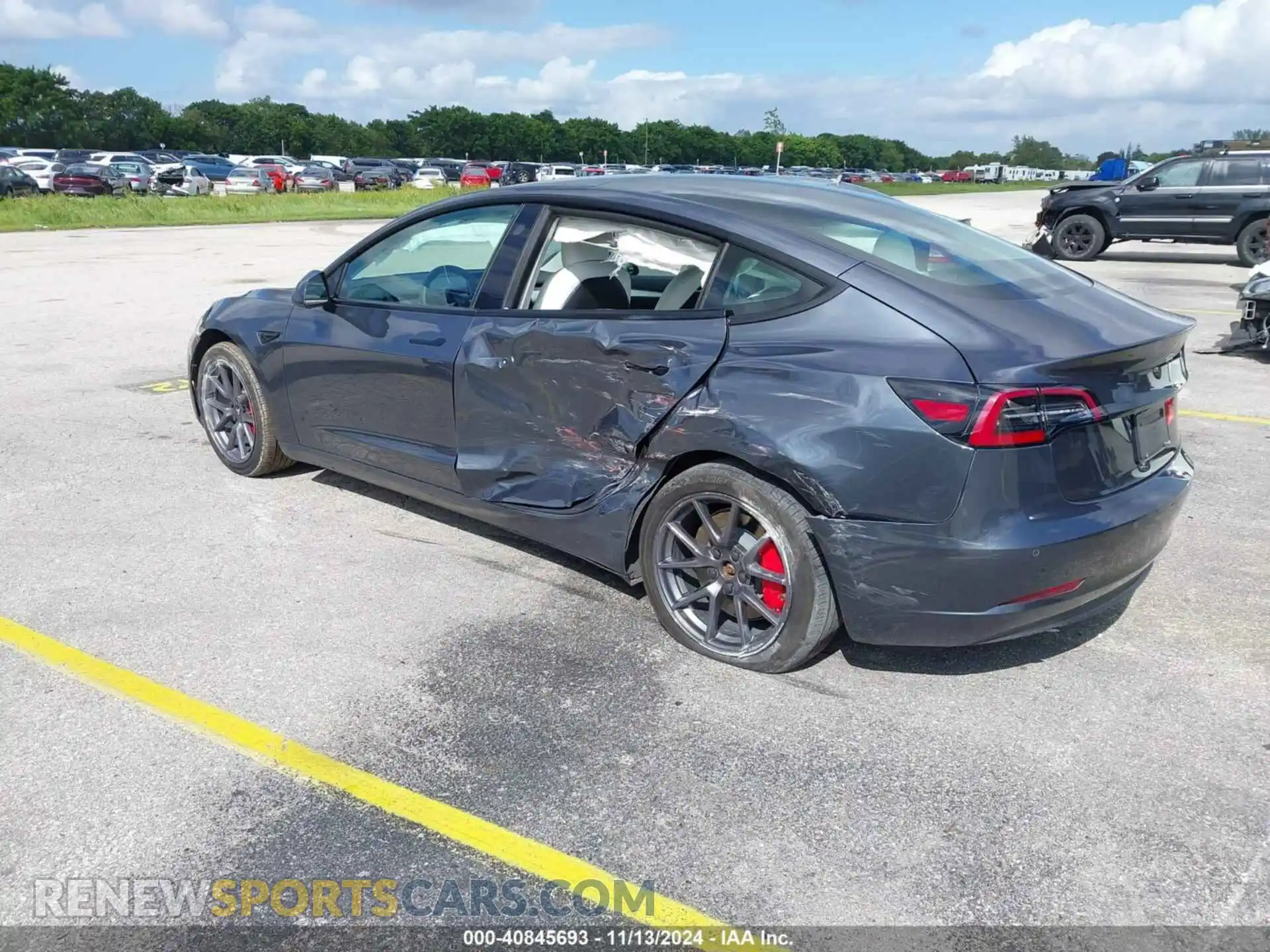 3 Photograph of a damaged car 5YJ3E1EA2NF328423 TESLA MODEL 3 2022