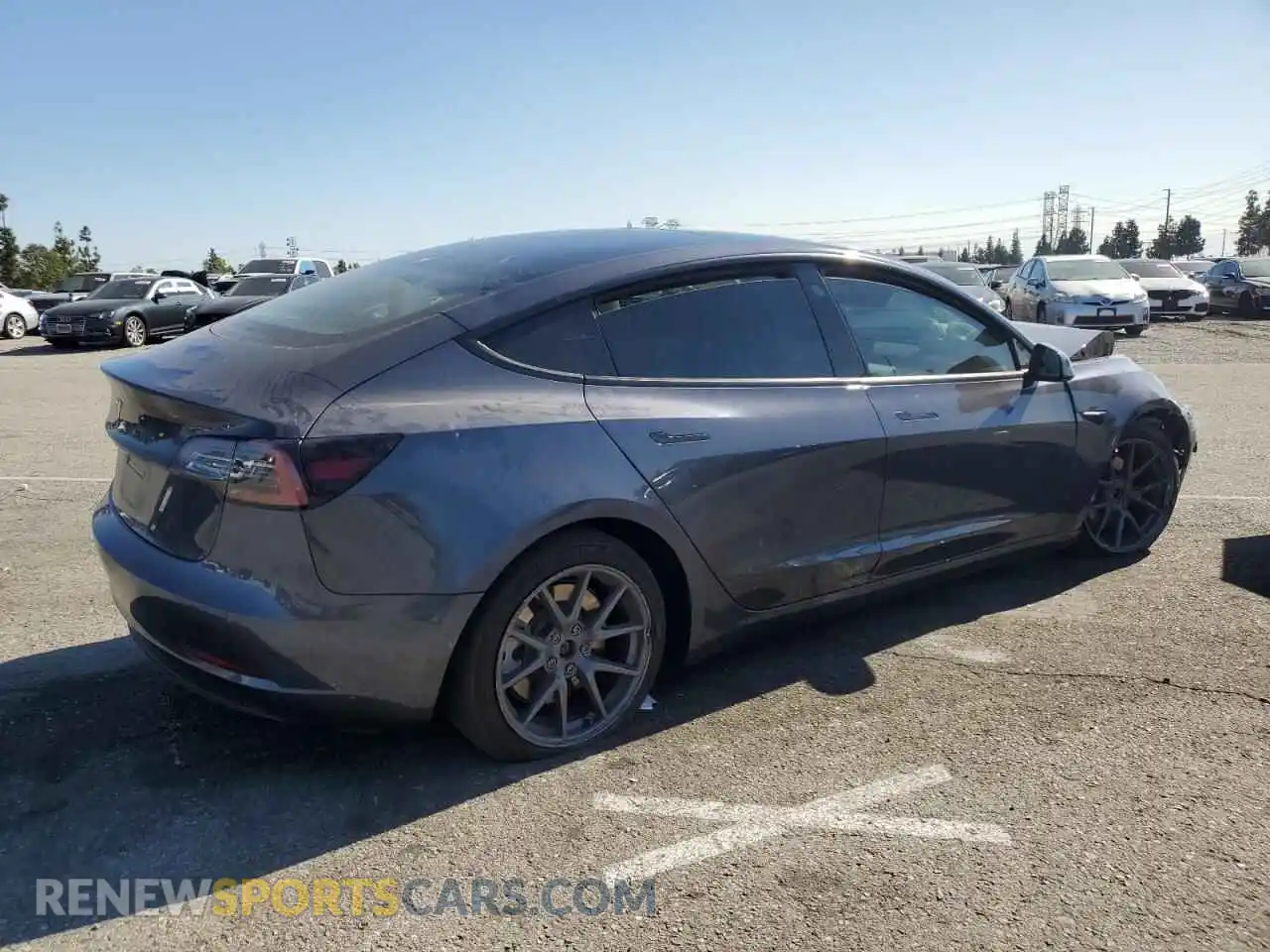 3 Photograph of a damaged car 5YJ3E1EA2NF332391 TESLA MODEL 3 2022