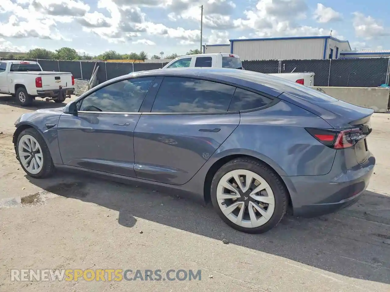 2 Photograph of a damaged car 5YJ3E1EA2NF336828 TESLA MODEL 3 2022