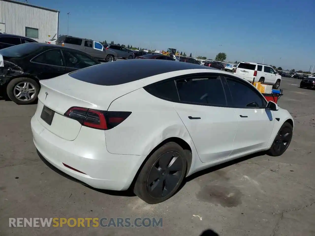 3 Photograph of a damaged car 5YJ3E1EA2NF354701 TESLA MODEL 3 2022